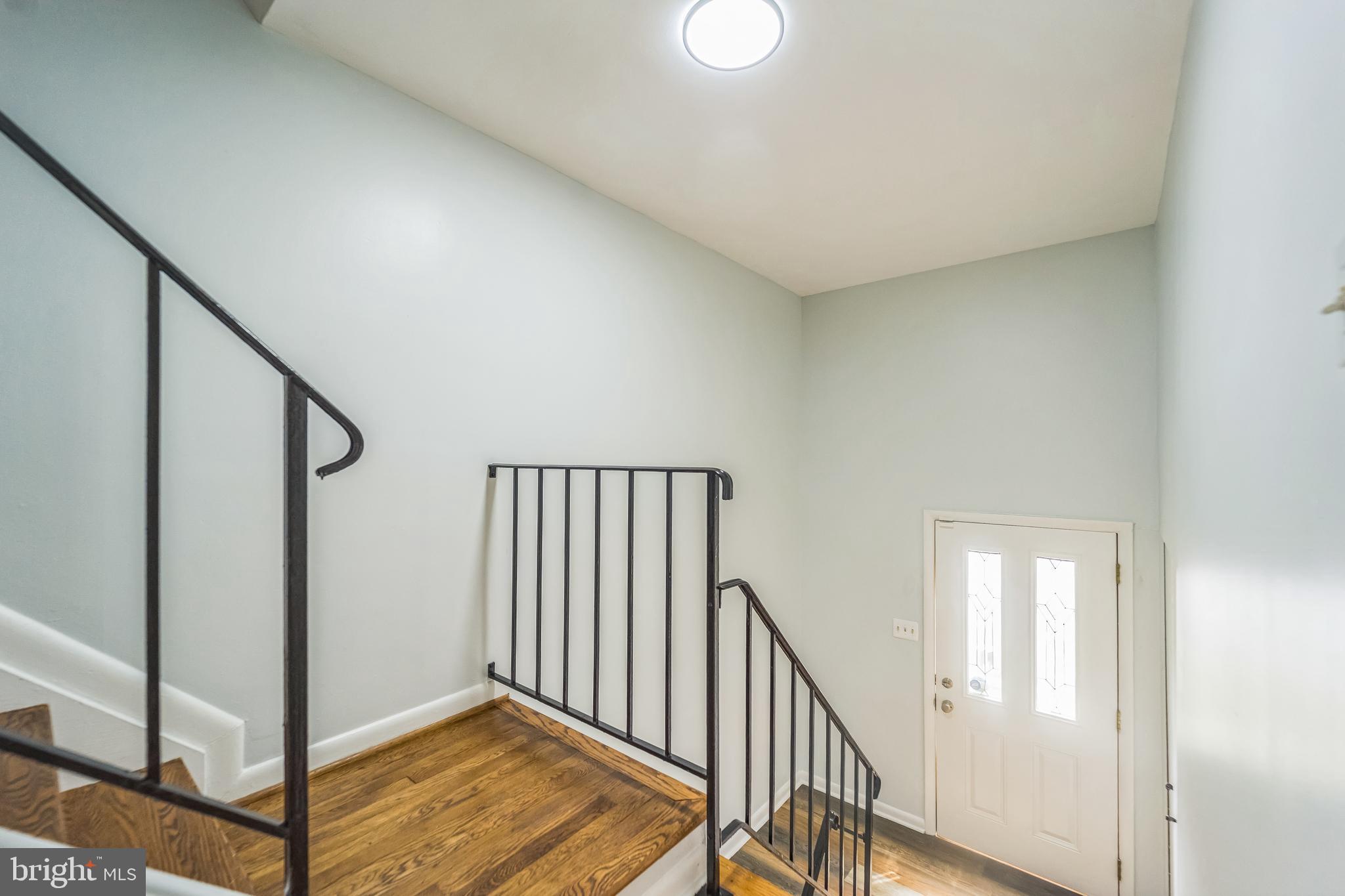 QUEEN ANNE VILLAGE - Residential Lease