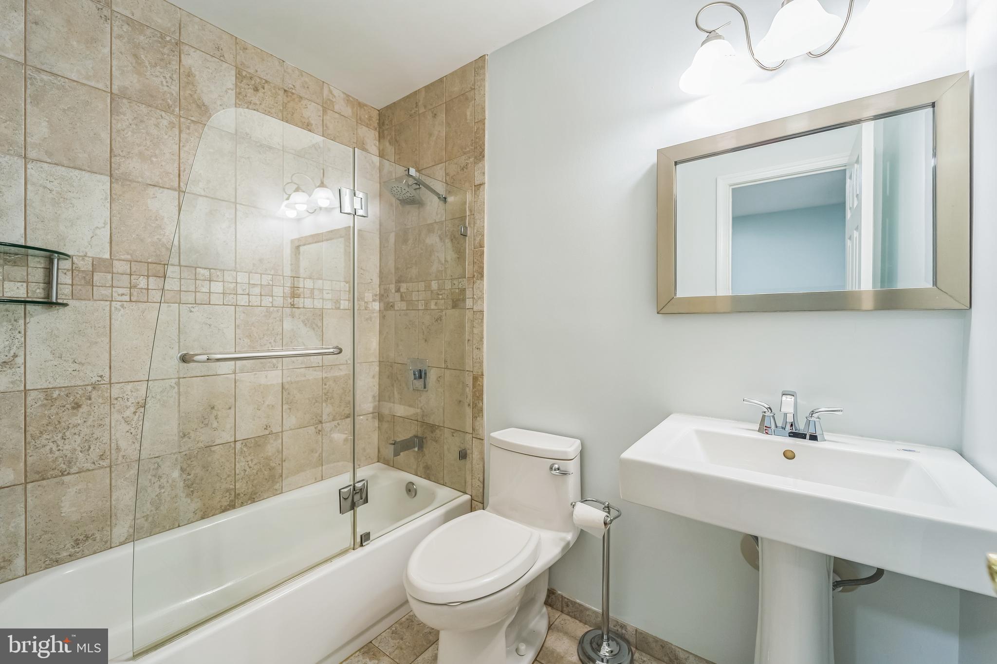 QUEEN ANNE VILLAGE - Residential Lease