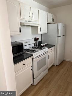 PARKSIDE AT ASHBURN - Residential Lease