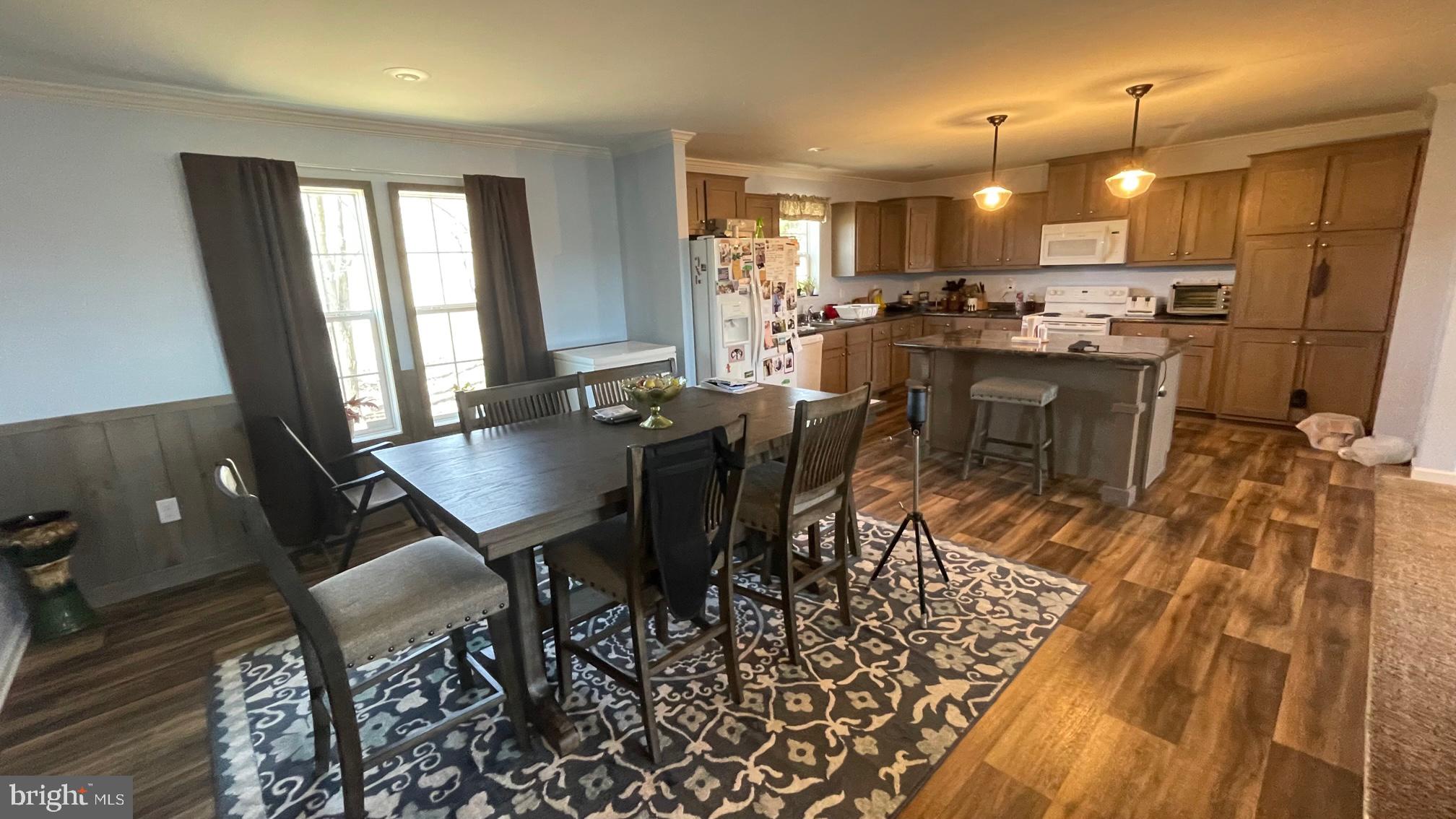 ROMNEY FRUIT RANCHES - Residential