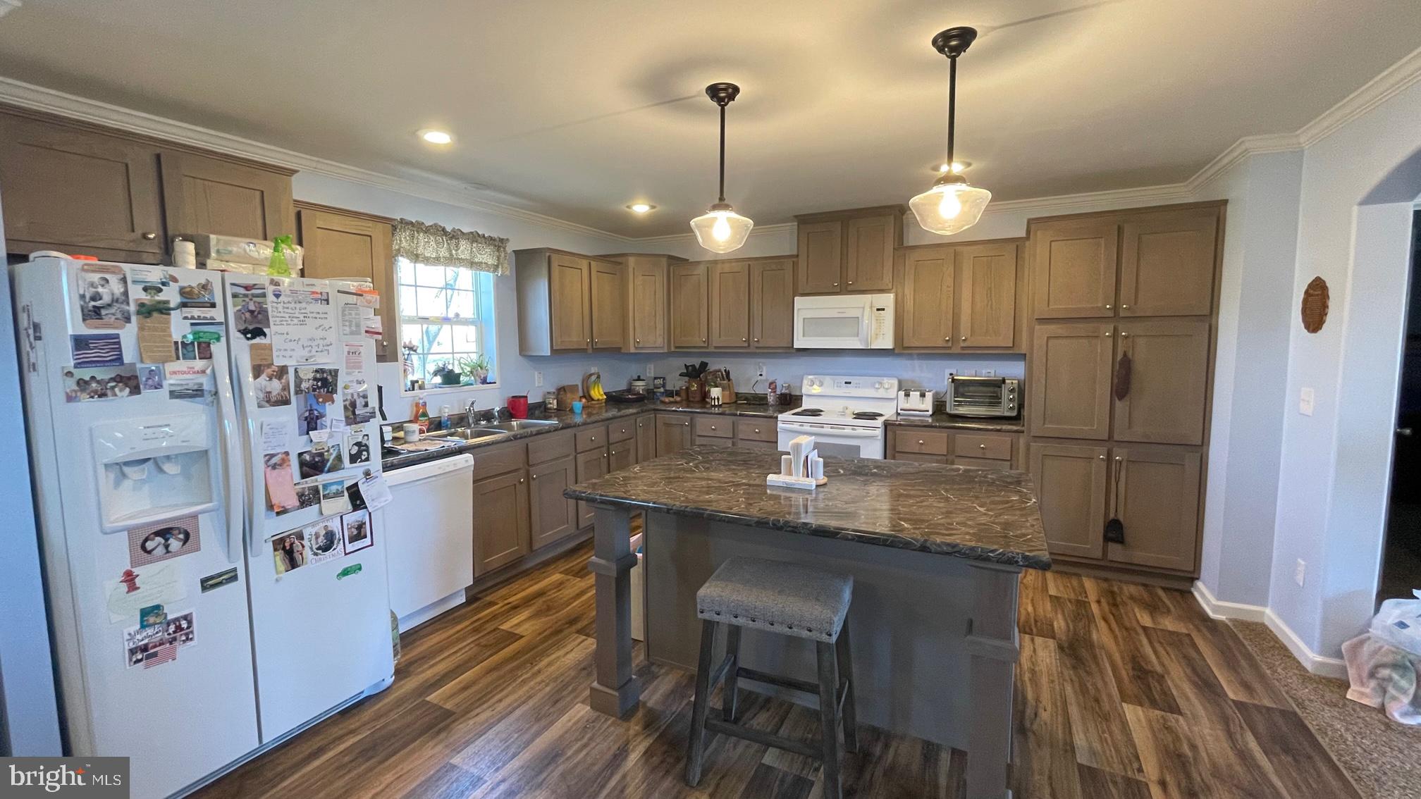 ROMNEY FRUIT RANCHES - Residential