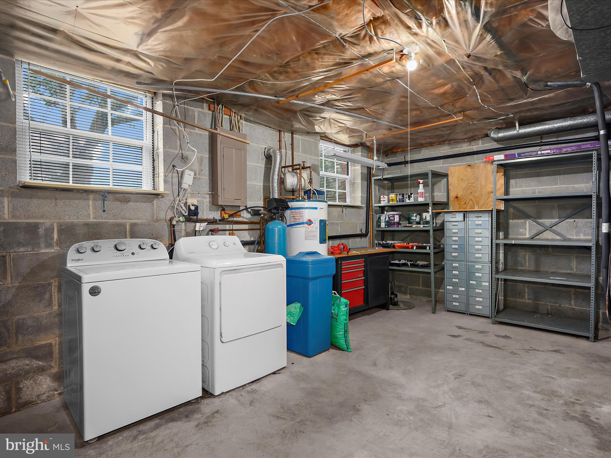 ELIZABETHS LANDING - Residential Lease