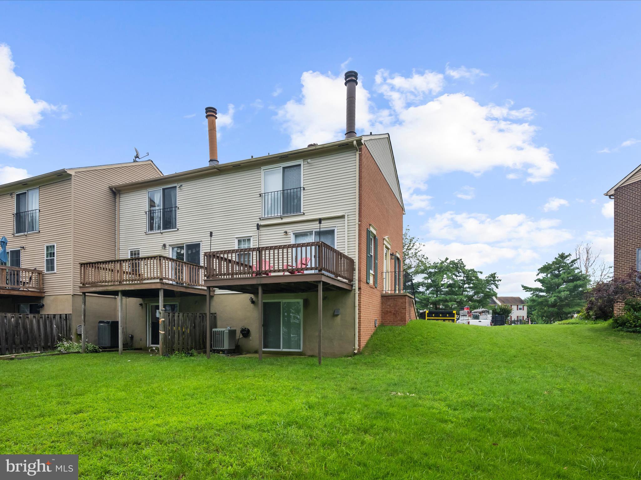 ELIZABETHS LANDING - Residential Lease