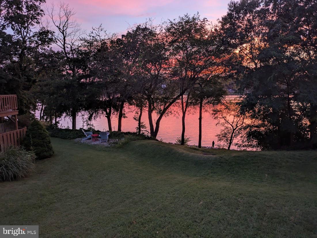 ELIZABETHS LANDING - Residential Lease