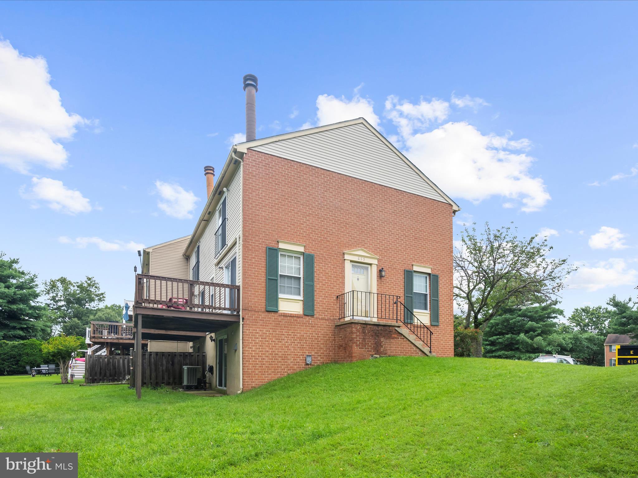 ELIZABETHS LANDING - Residential Lease