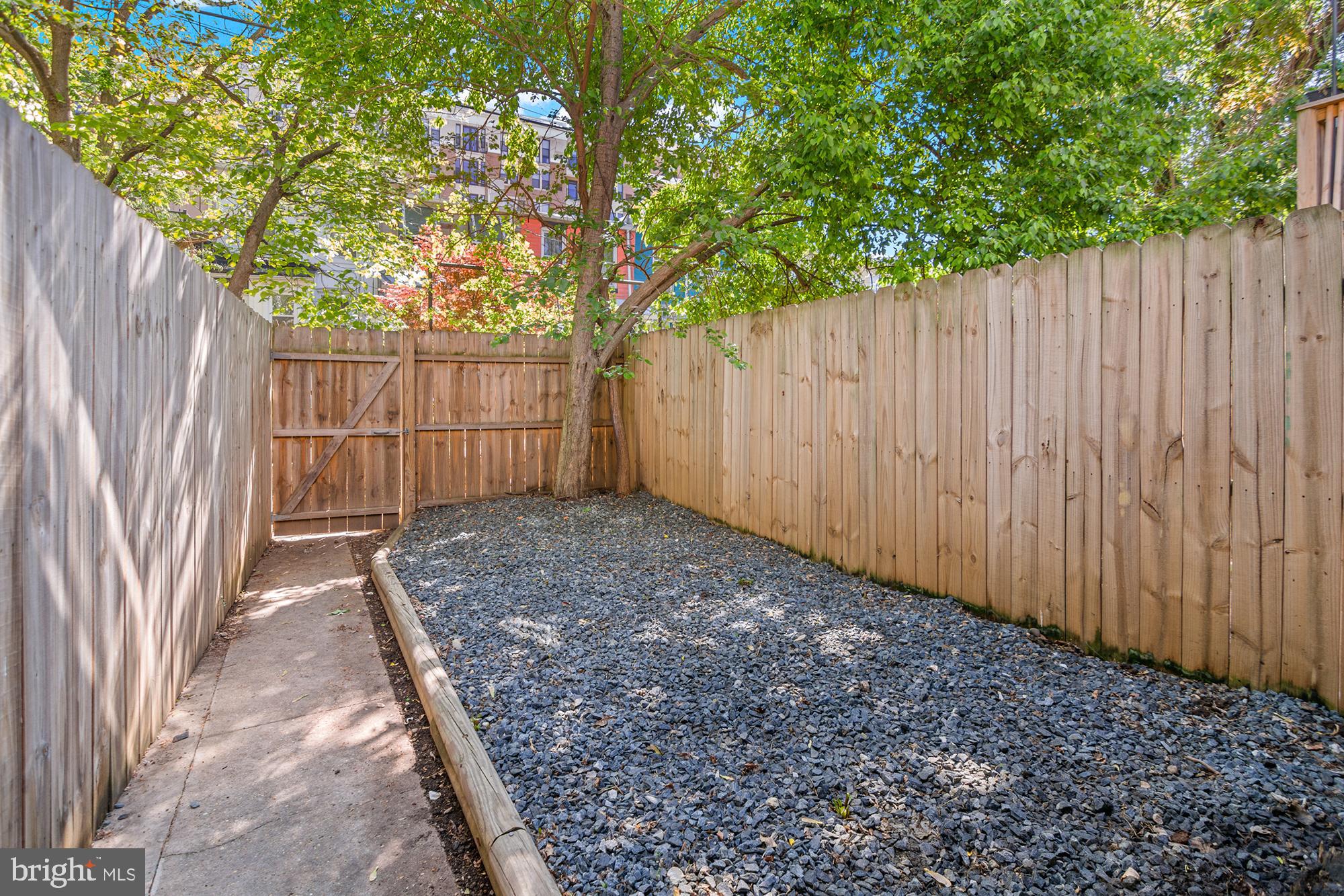 HAMPDEN HISTORIC DISTRICT - Residential