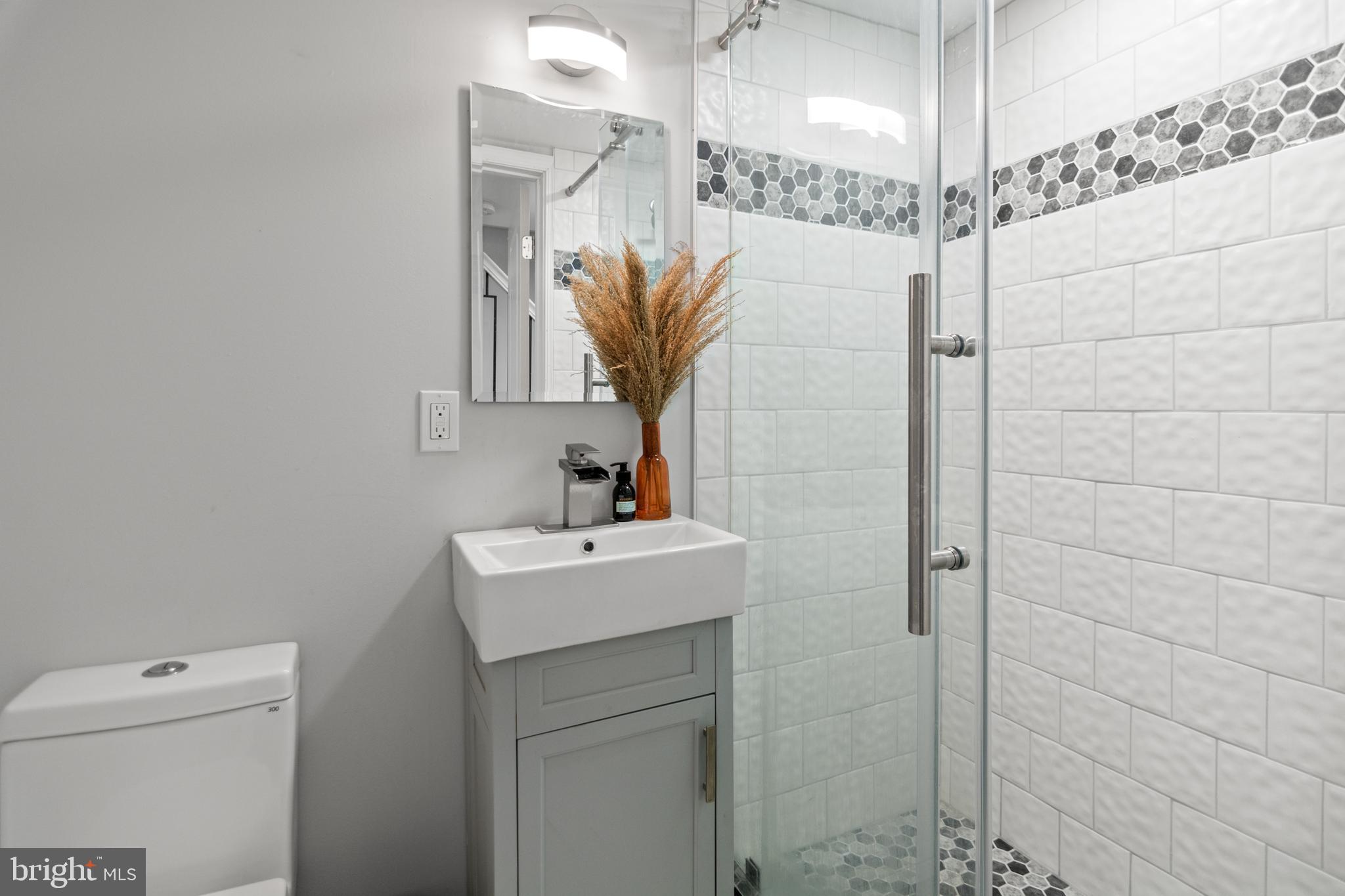 HAMPDEN HISTORIC DISTRICT - Residential