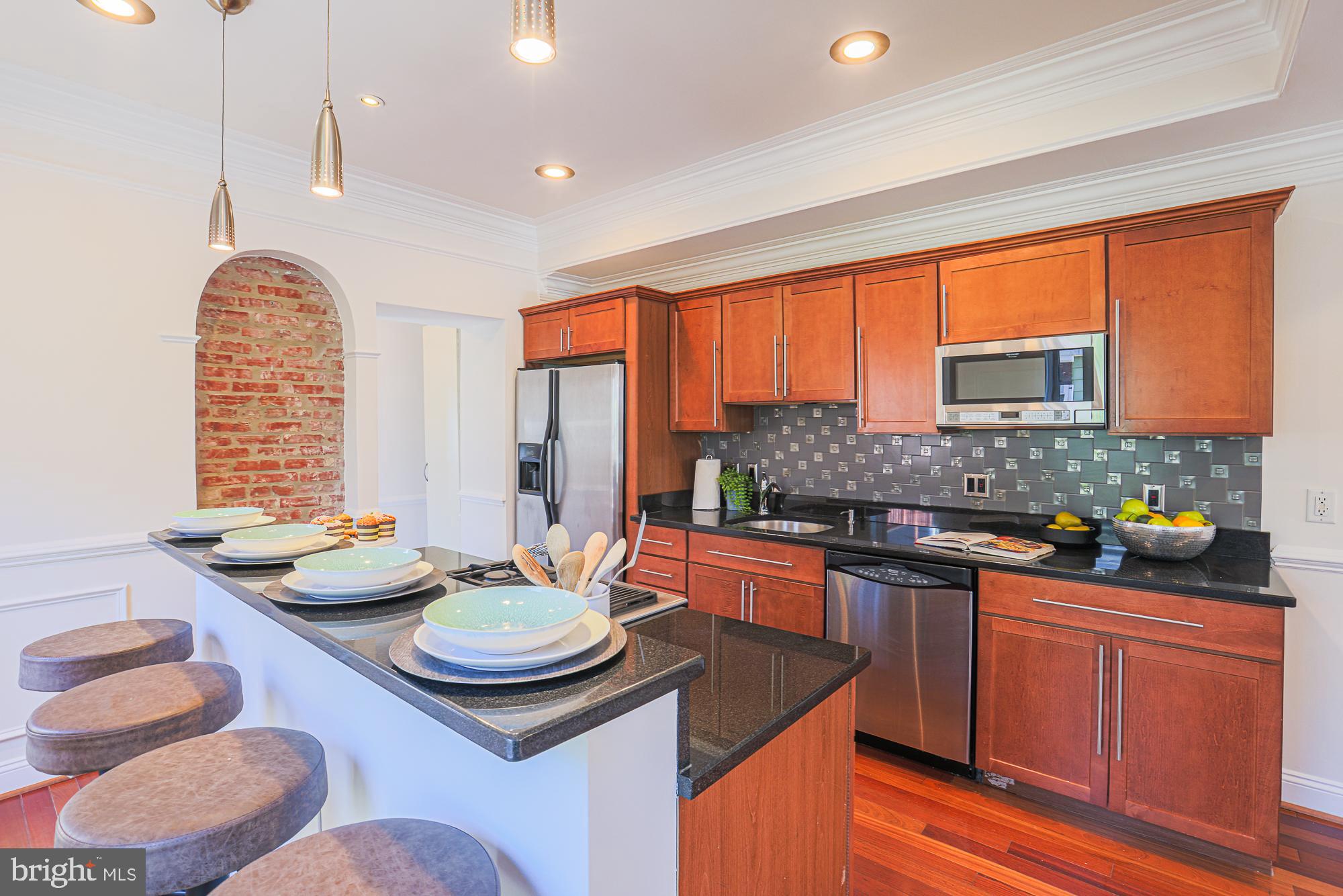 HIGHLANDTOWN - Residential