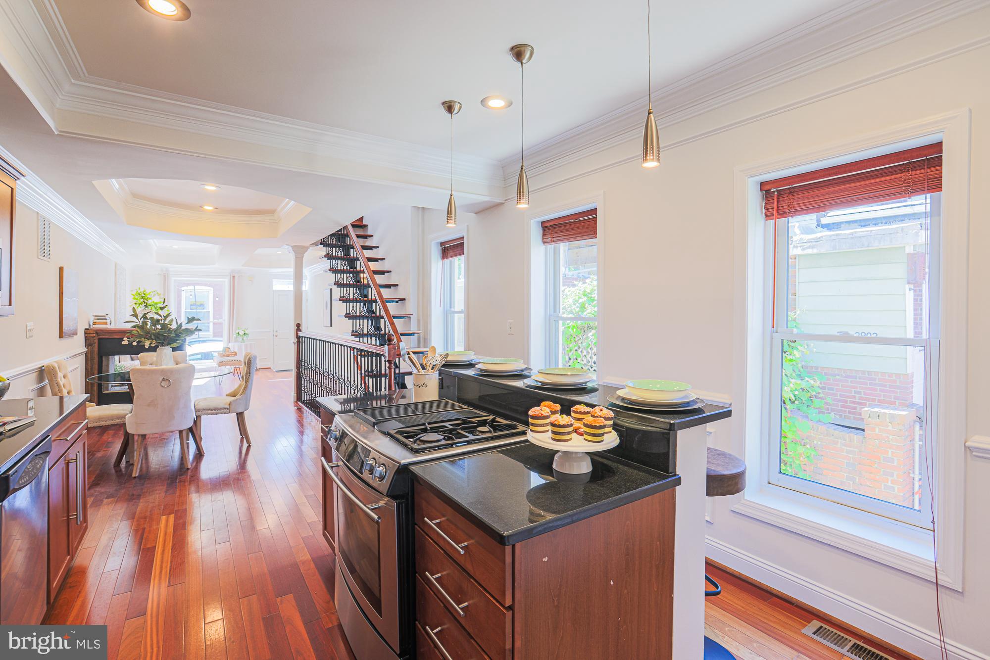 HIGHLANDTOWN - Residential