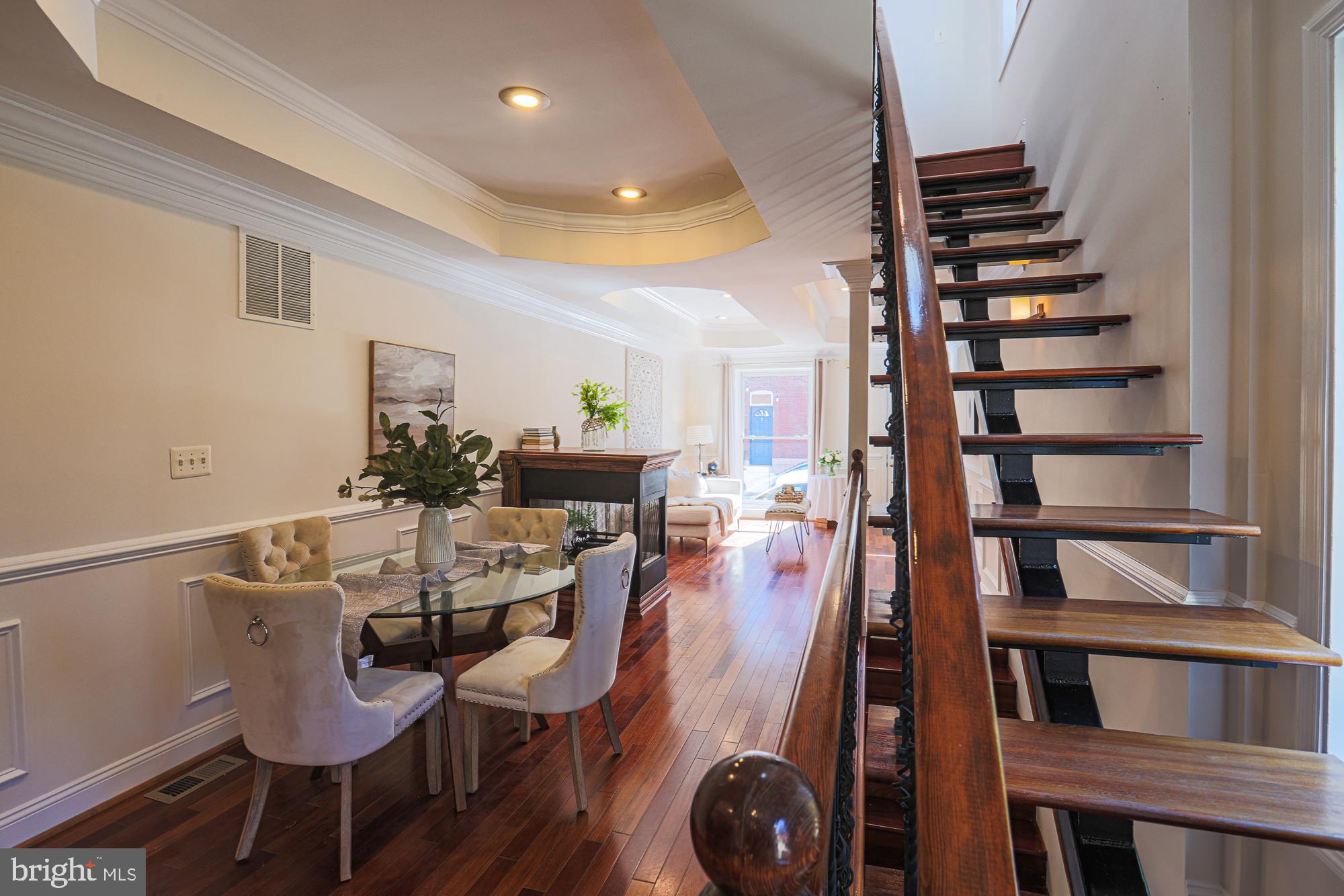 HIGHLANDTOWN - Residential