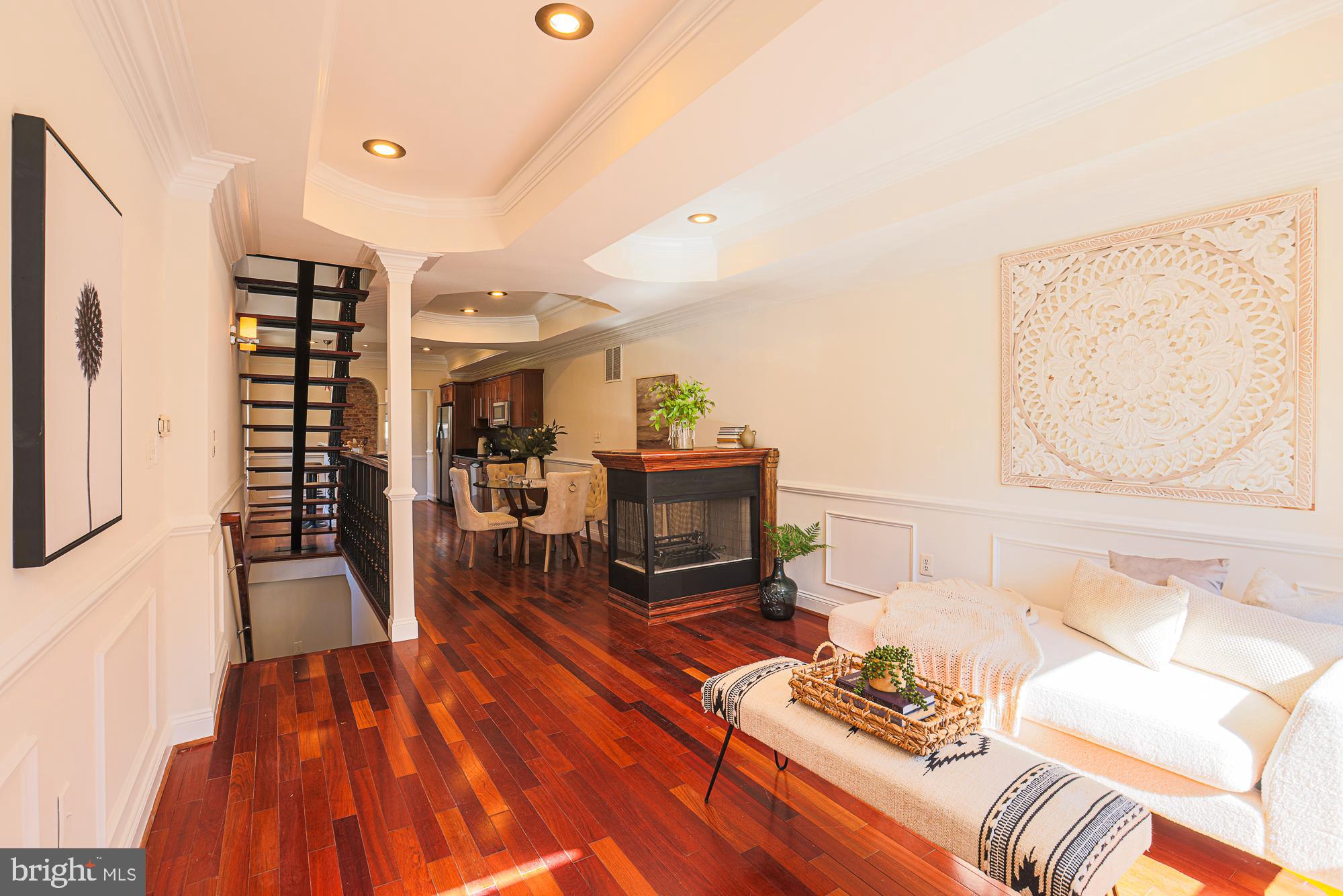 HIGHLANDTOWN - Residential