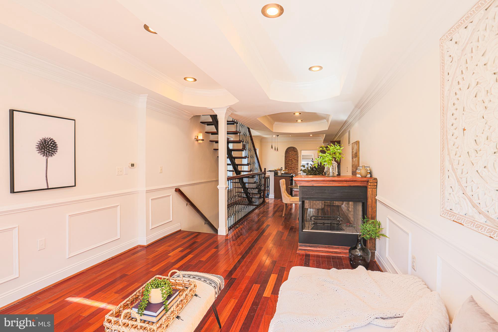 HIGHLANDTOWN - Residential