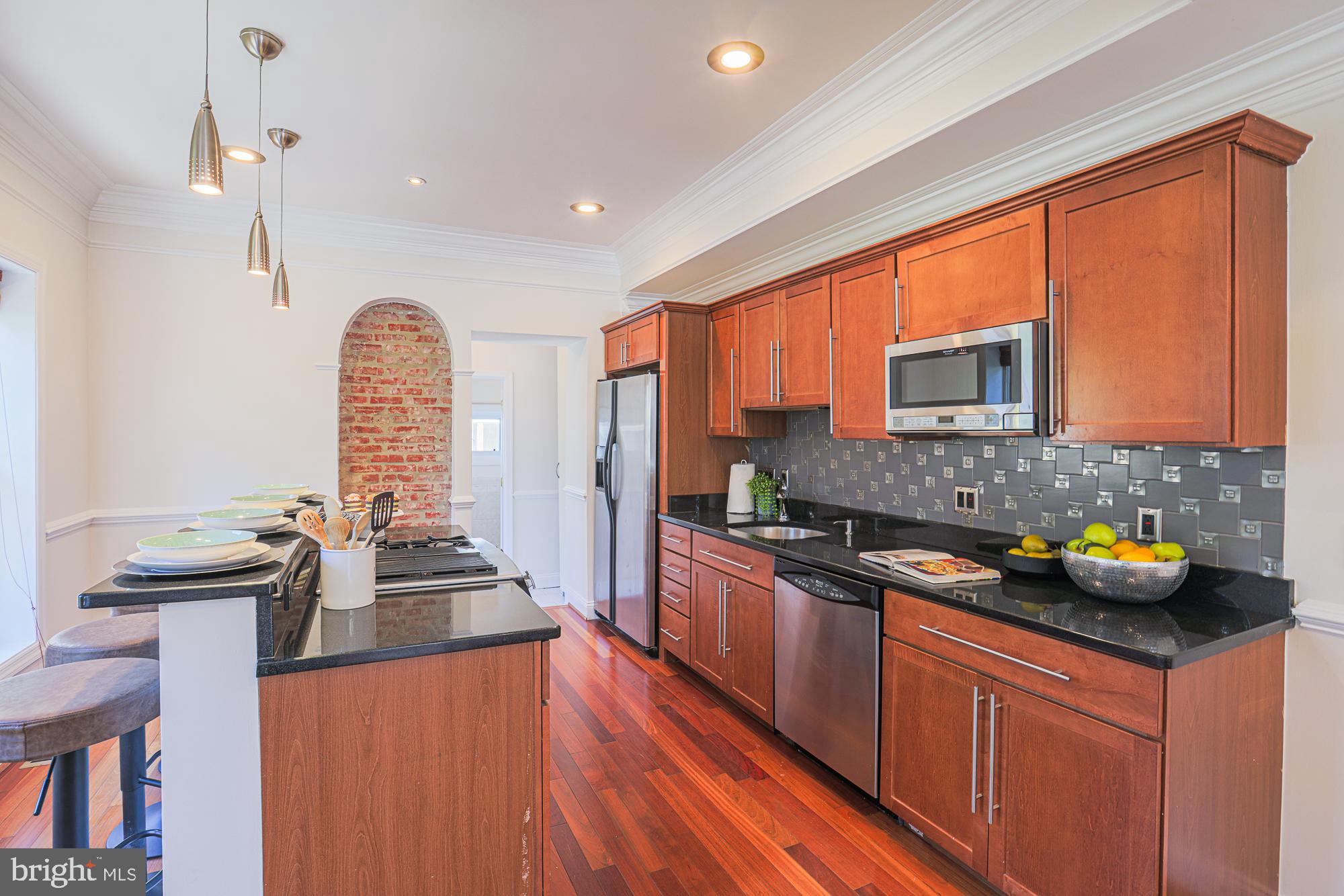 HIGHLANDTOWN - Residential