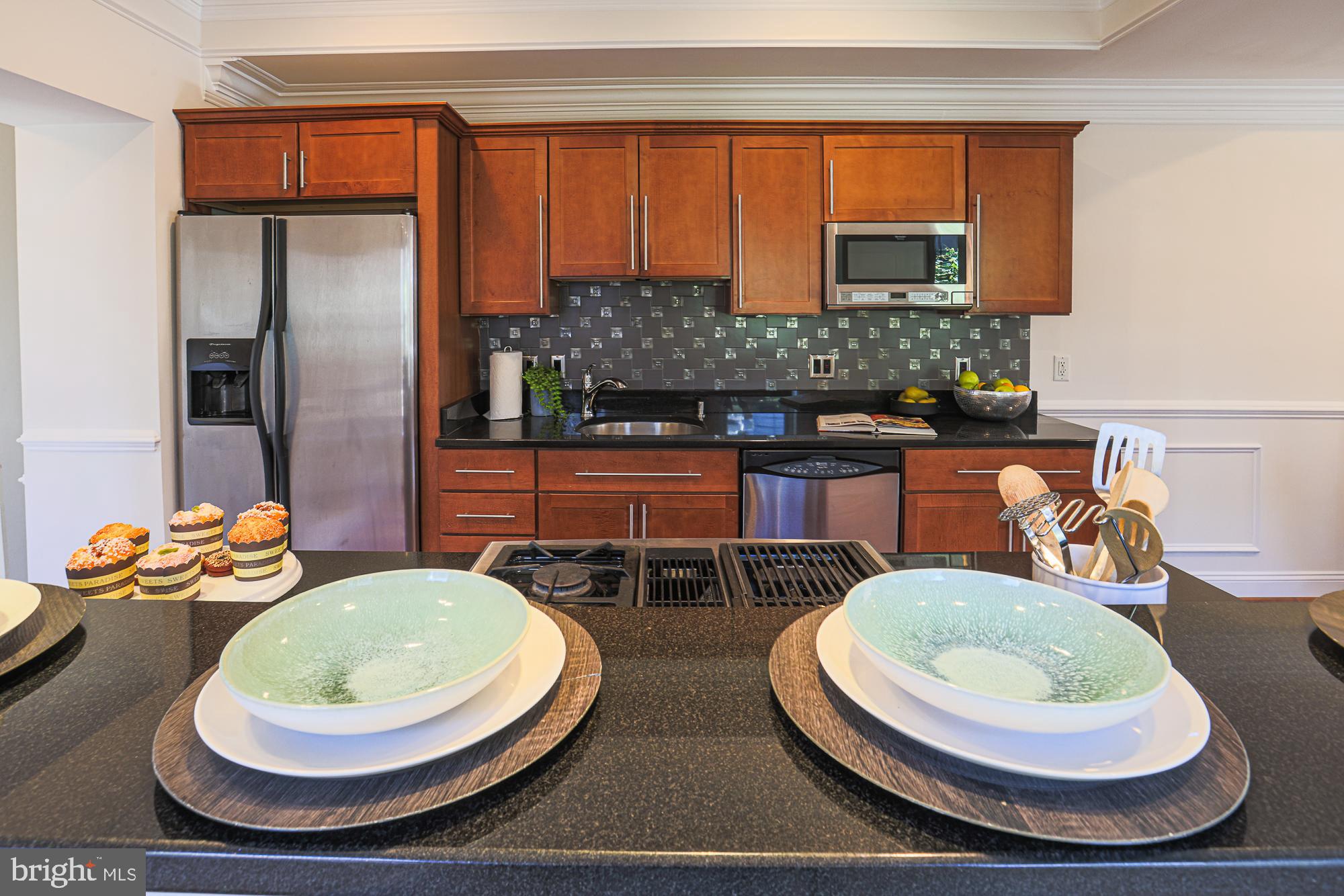 HIGHLANDTOWN - Residential