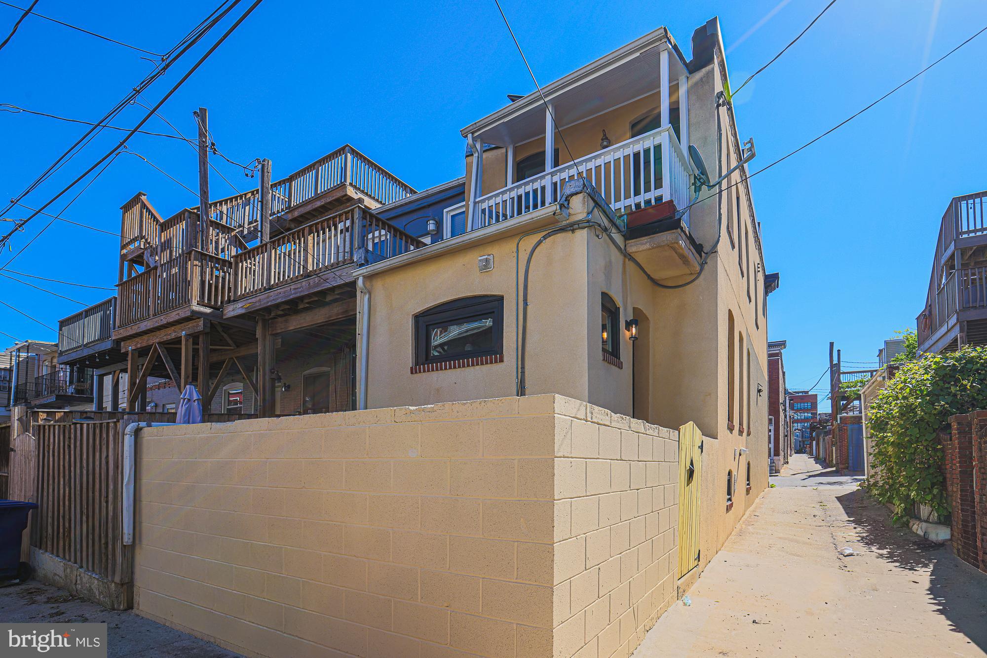 HIGHLANDTOWN - Residential