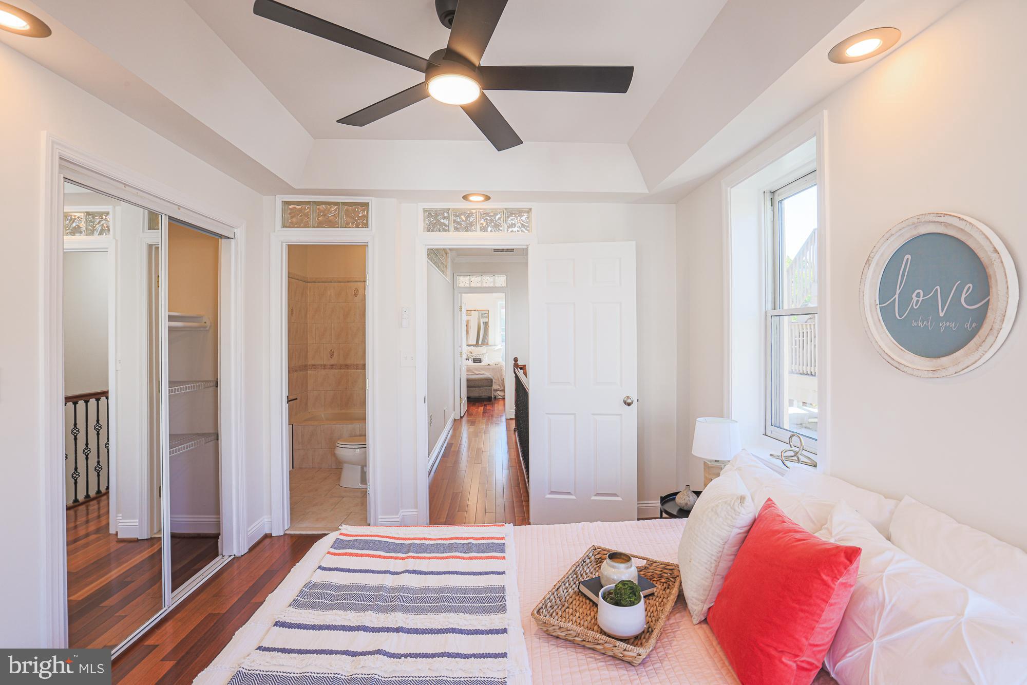HIGHLANDTOWN - Residential