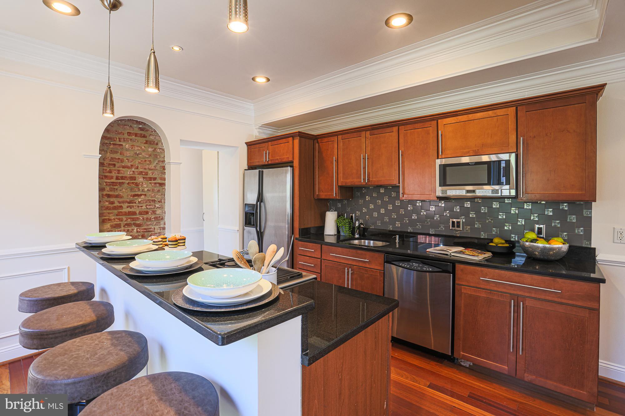 HIGHLANDTOWN - Residential
