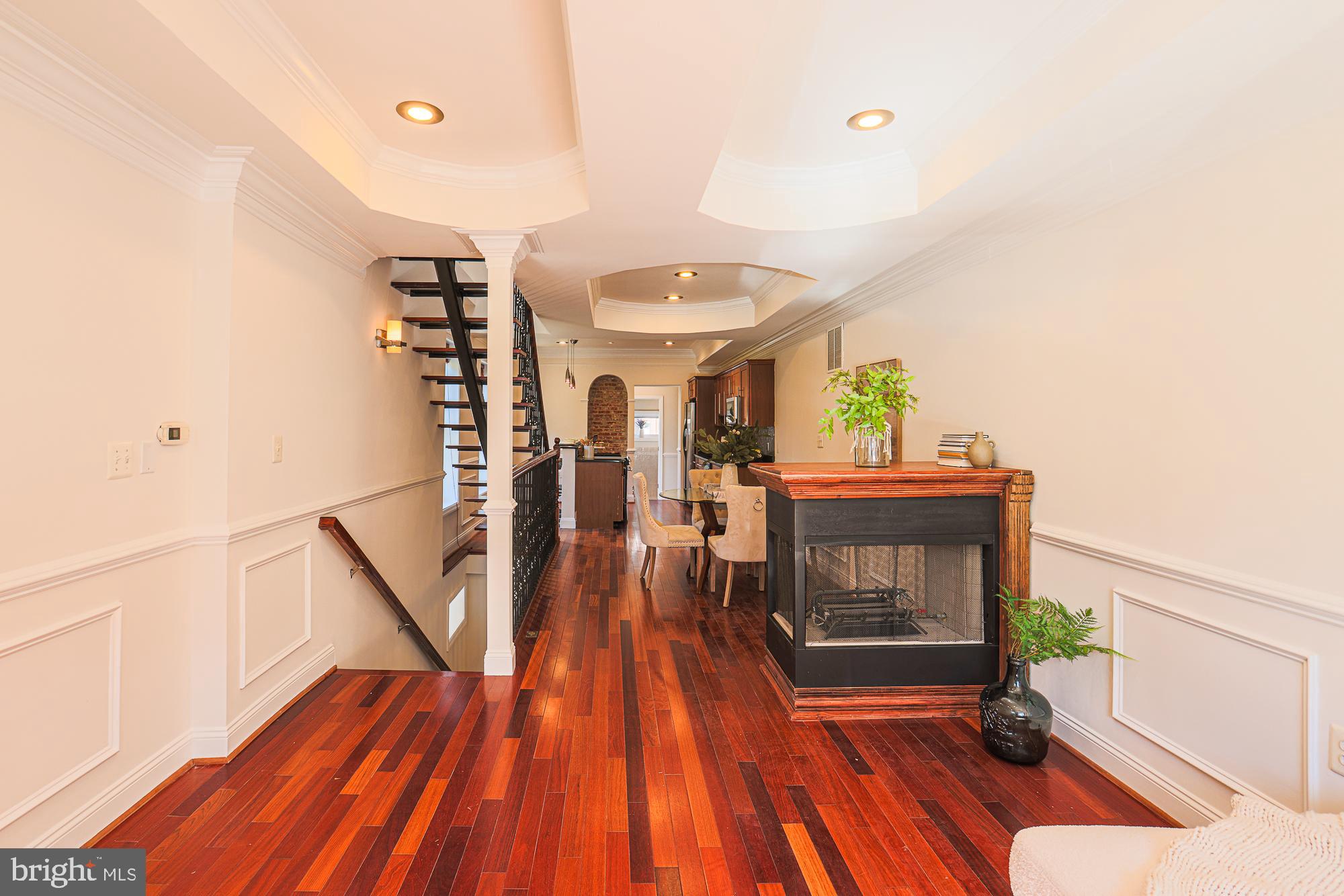 HIGHLANDTOWN - Residential