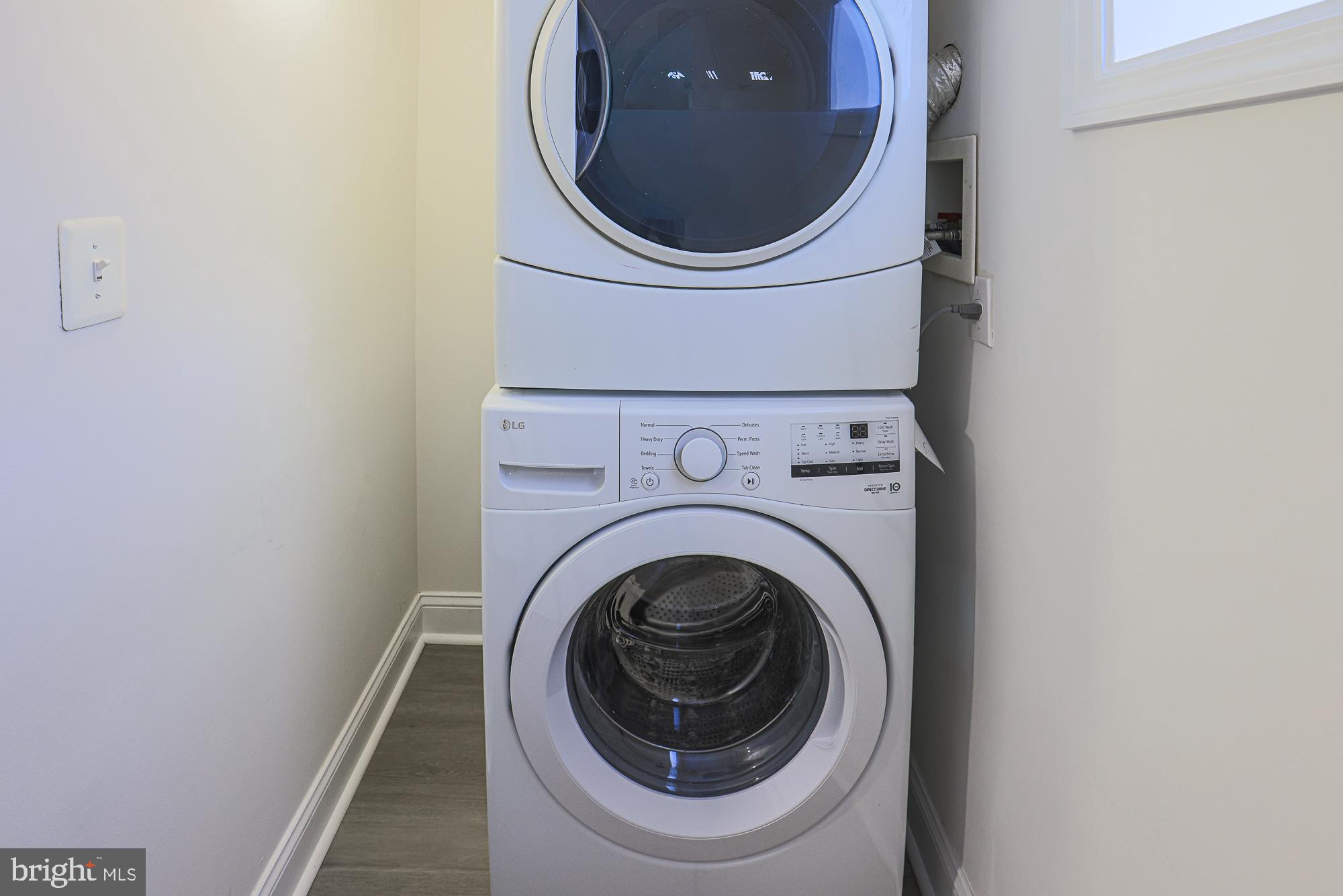 HIGHLANDTOWN - Residential