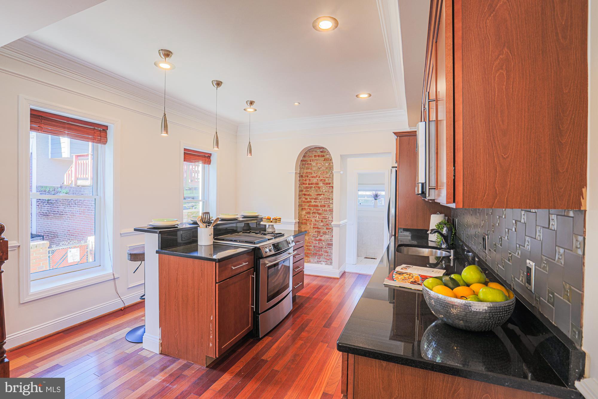 HIGHLANDTOWN - Residential