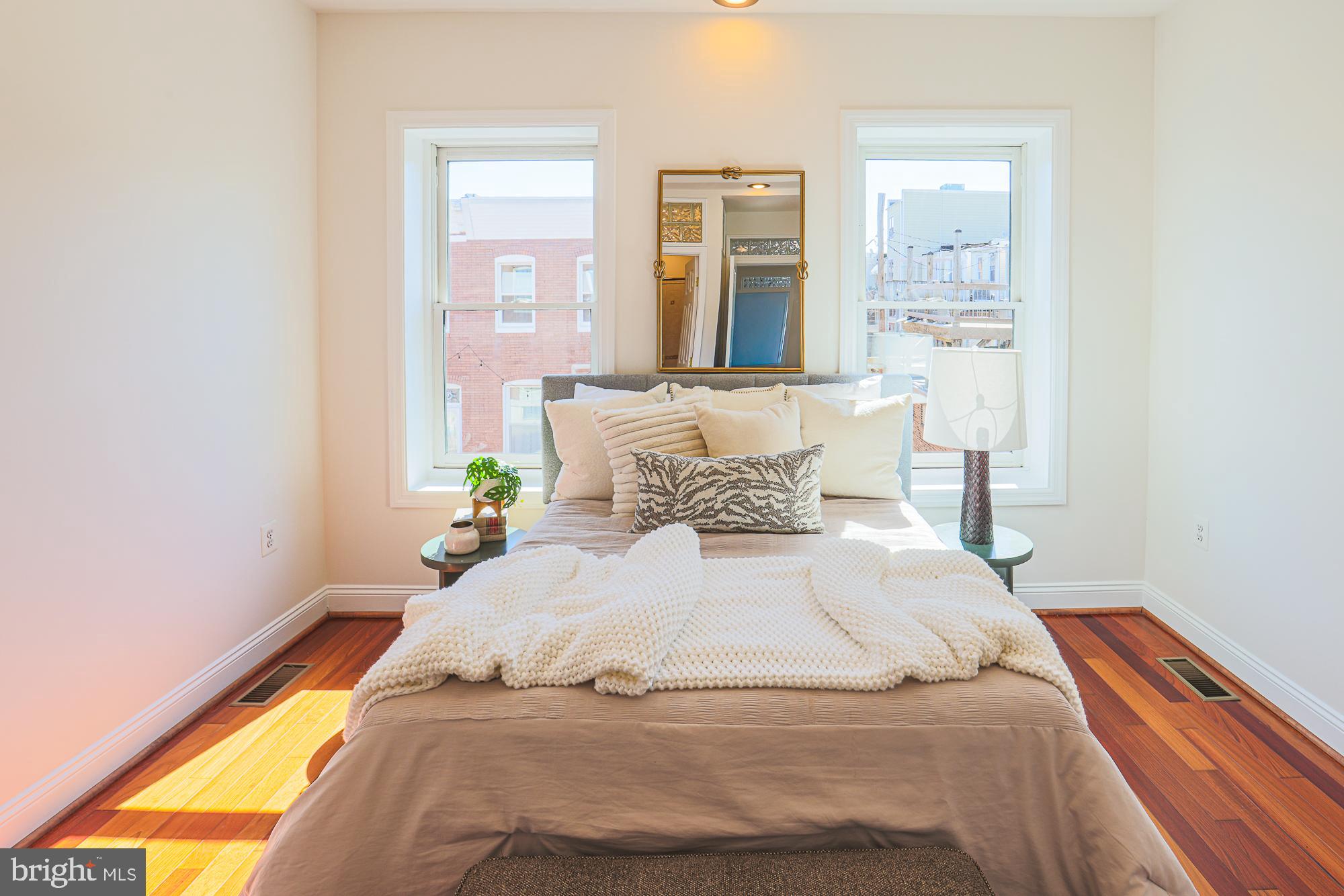 HIGHLANDTOWN - Residential