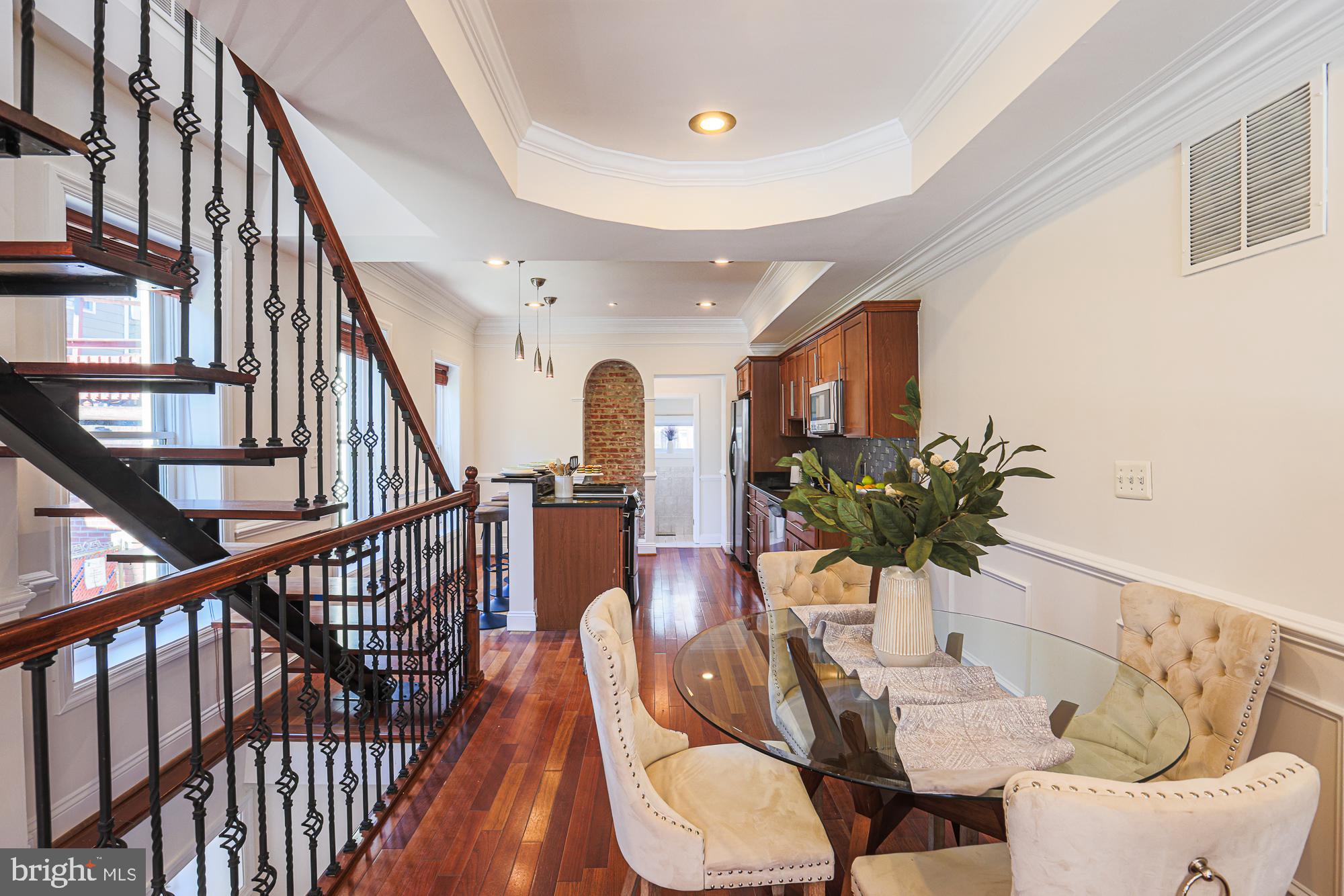 HIGHLANDTOWN - Residential