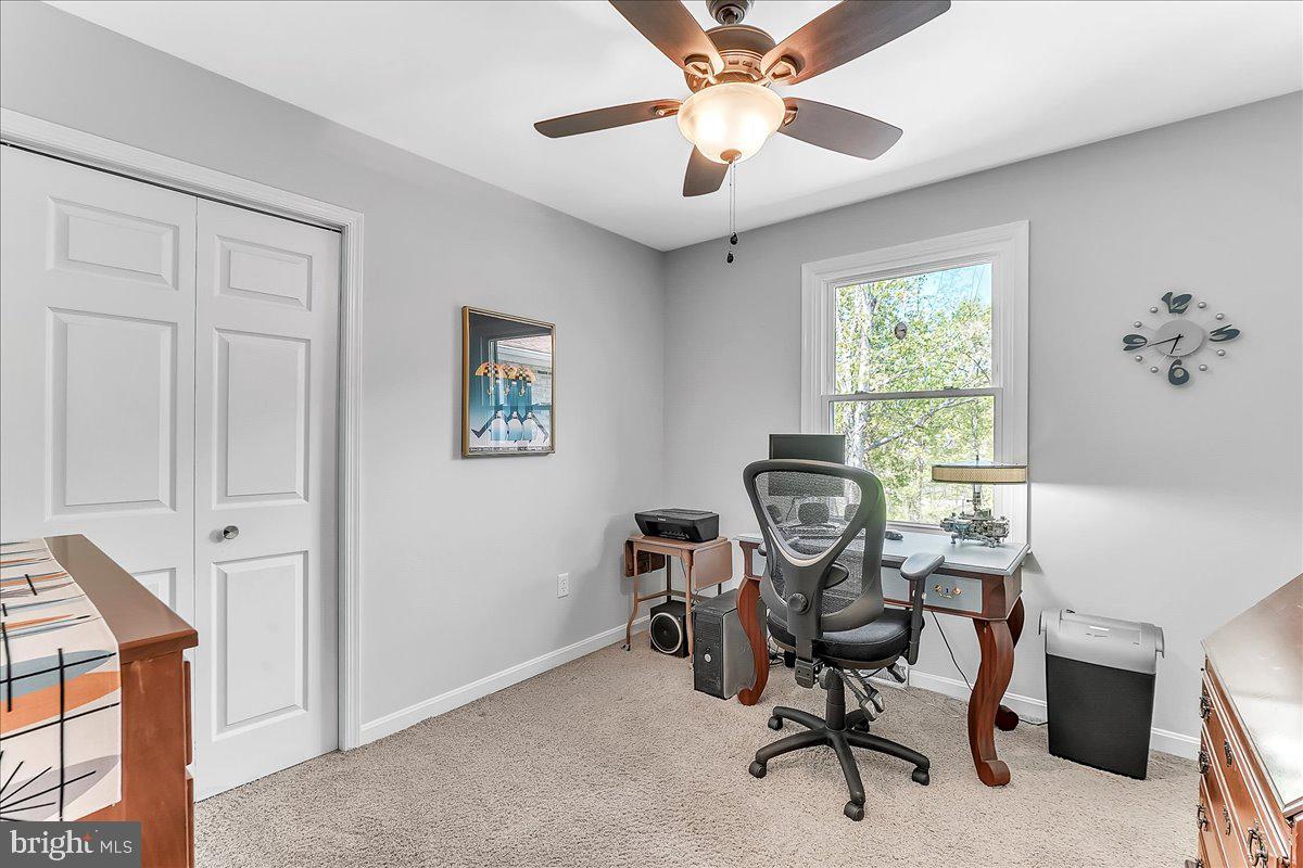 FOX KNOLL - Residential