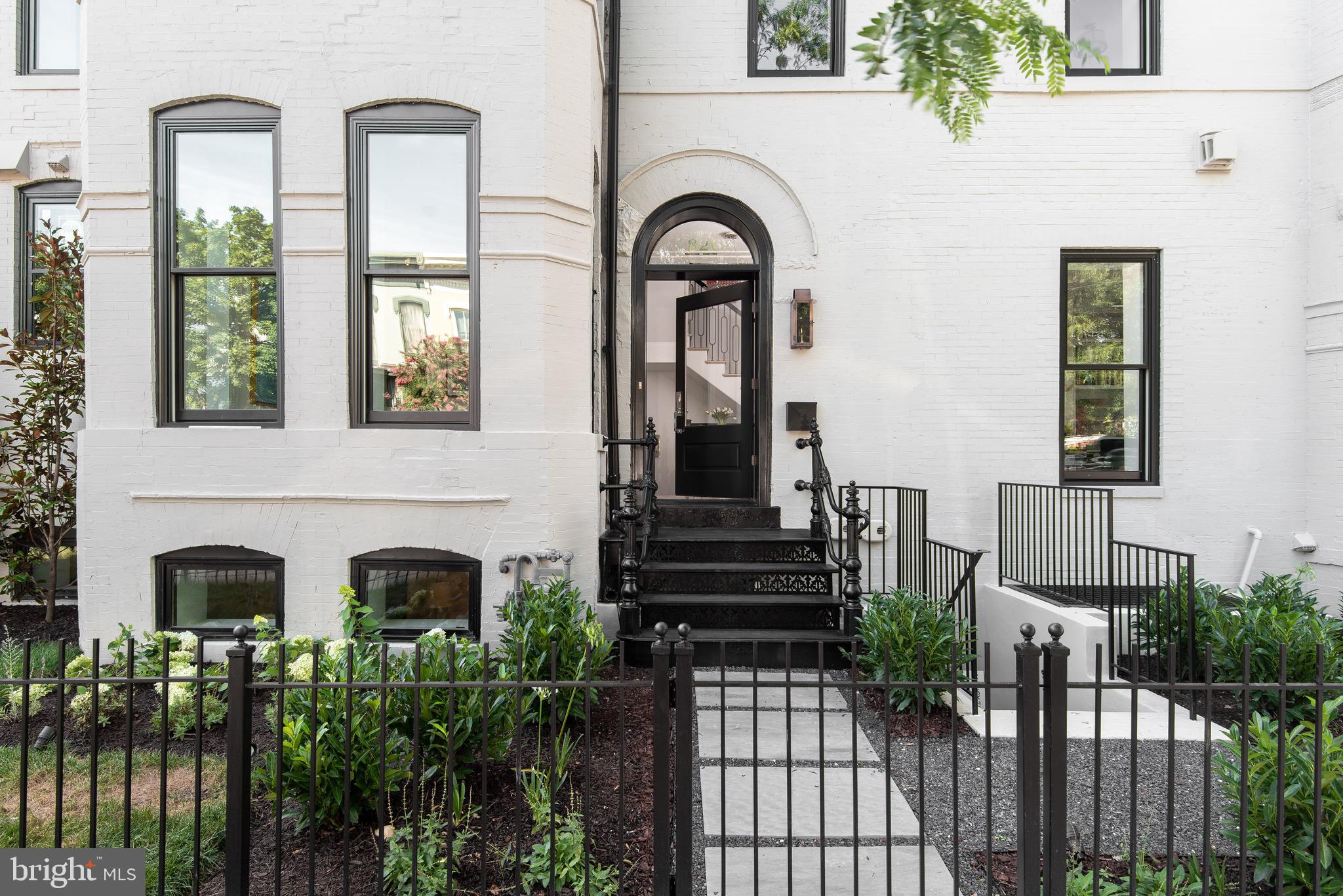LOGAN - Residential