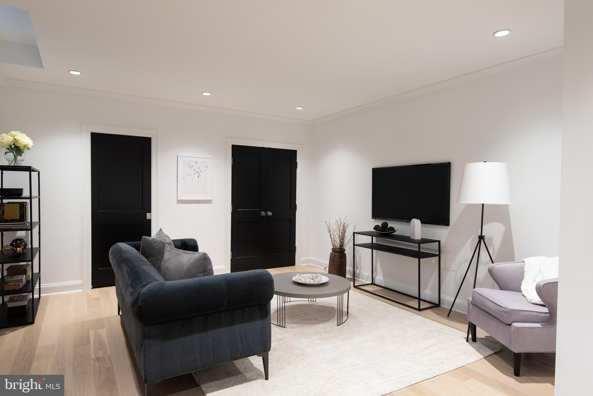 LOGAN - Residential