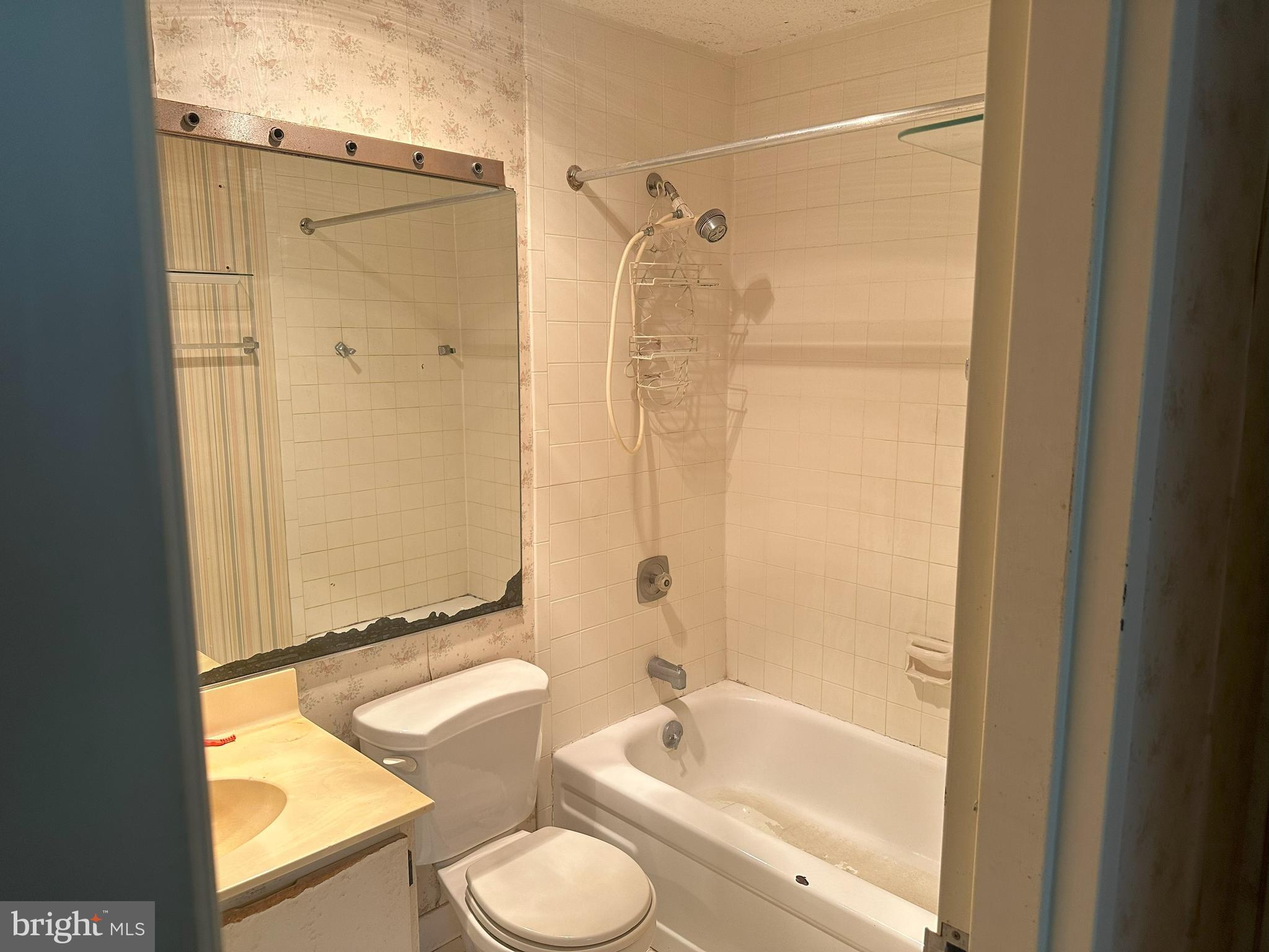 COLD SPRING NEWTOWN - Residential