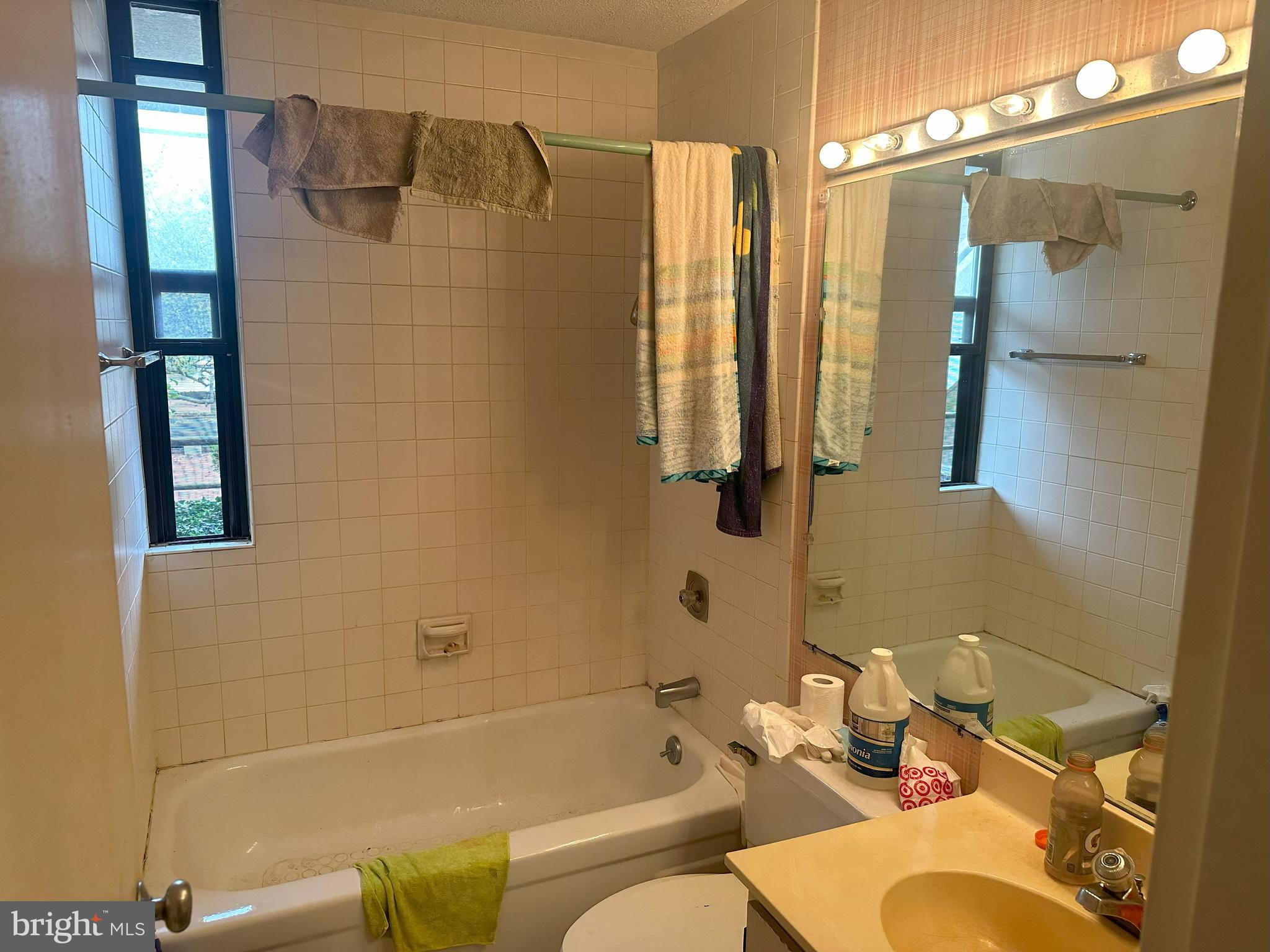 COLD SPRING NEWTOWN - Residential