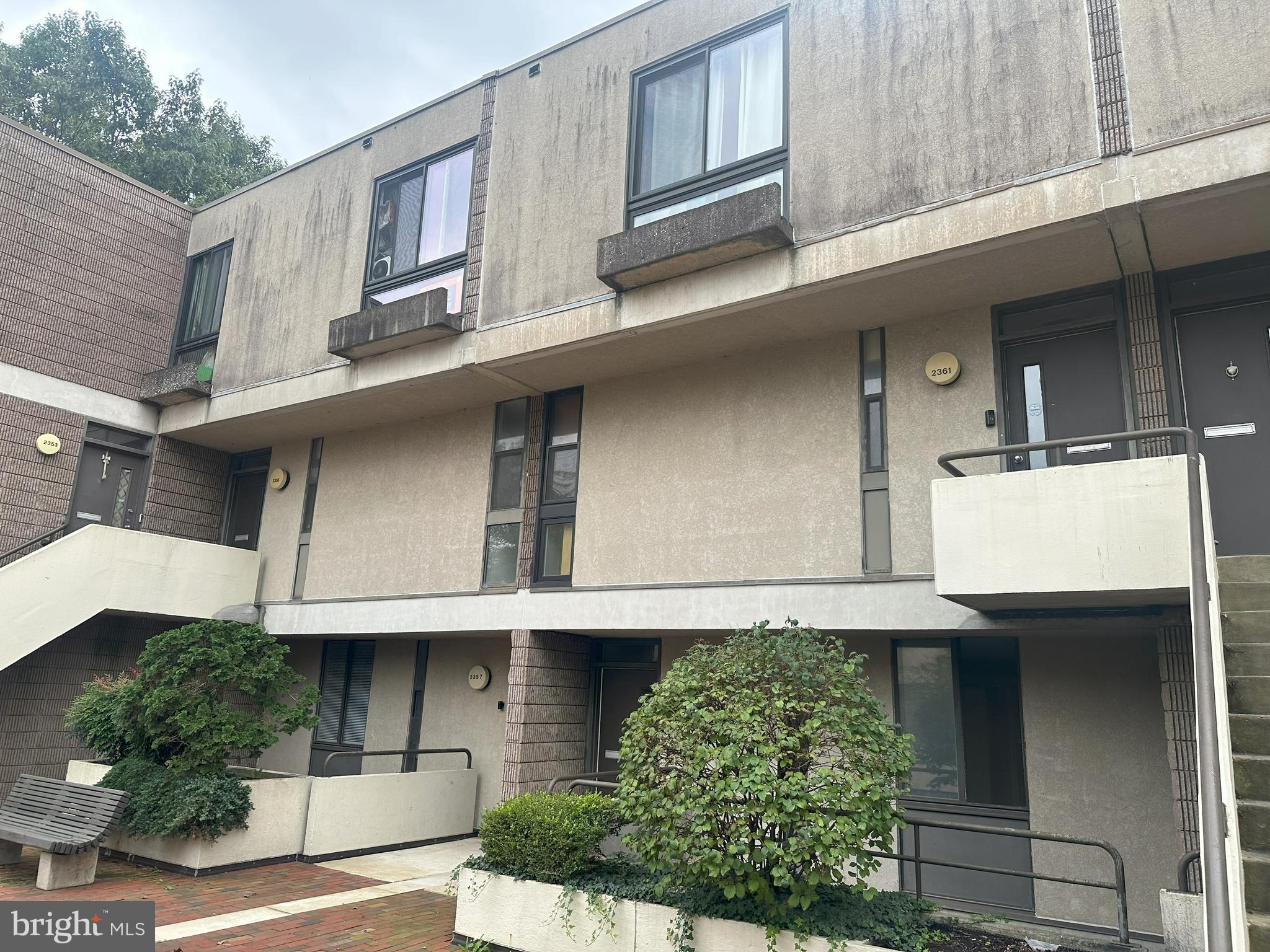 COLD SPRING NEWTOWN - Residential