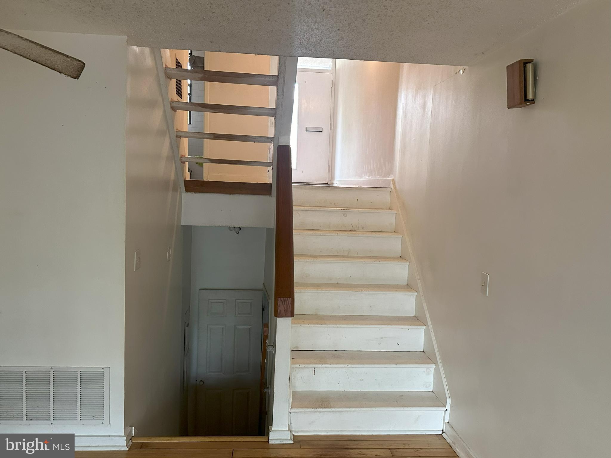 COLD SPRING NEWTOWN - Residential