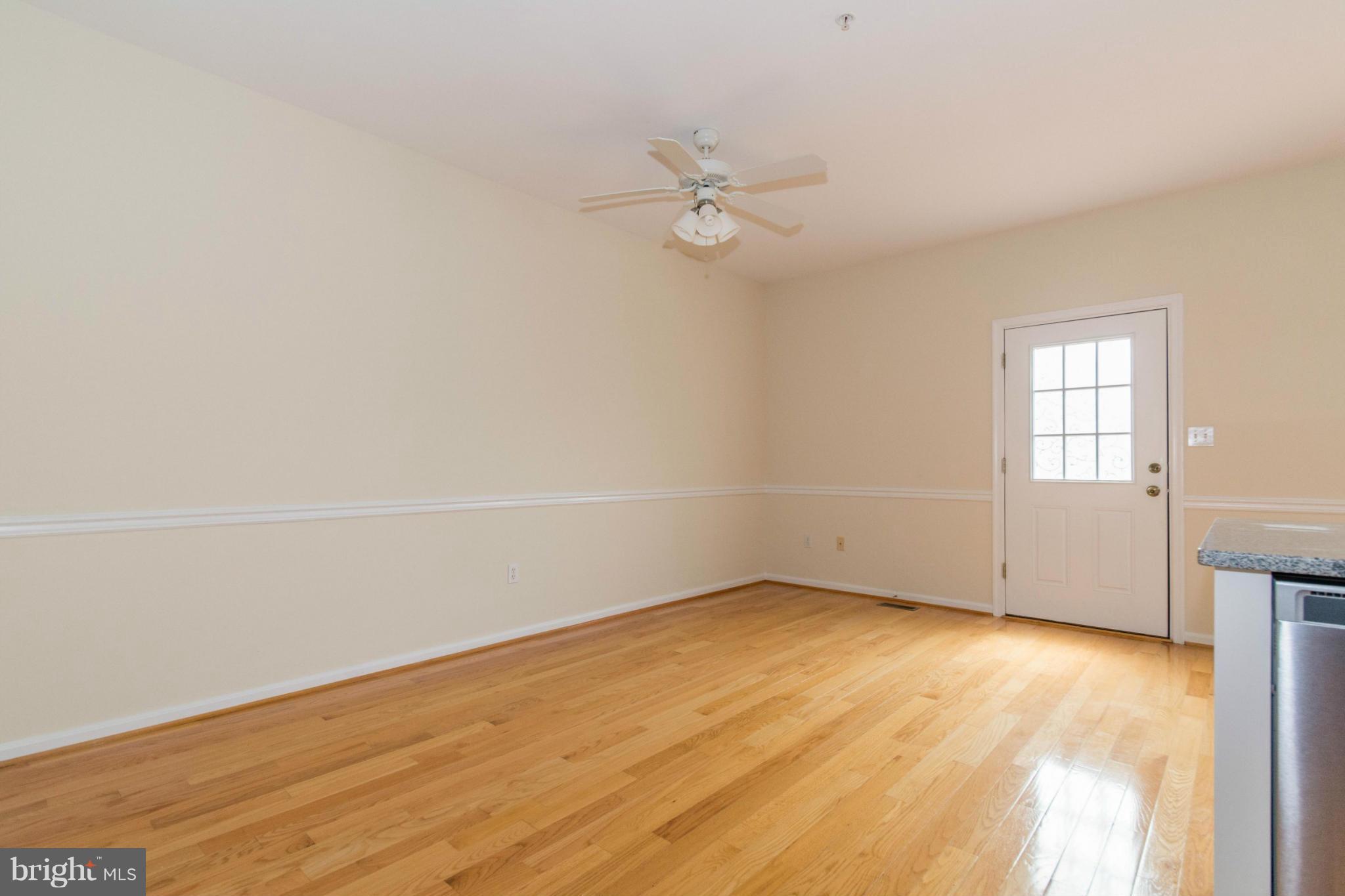 EMERALD KNOLLS - Residential