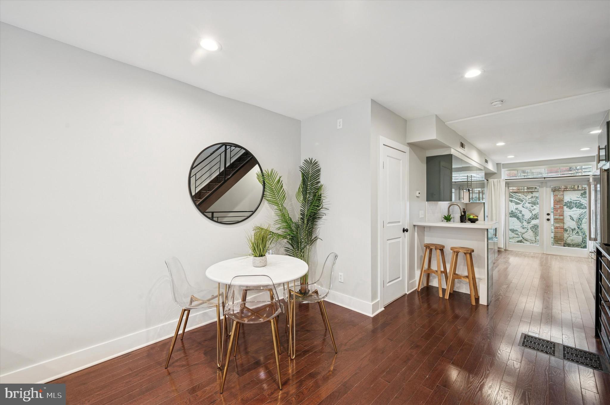 PHILADELPHIA (SOUTH) - Residential