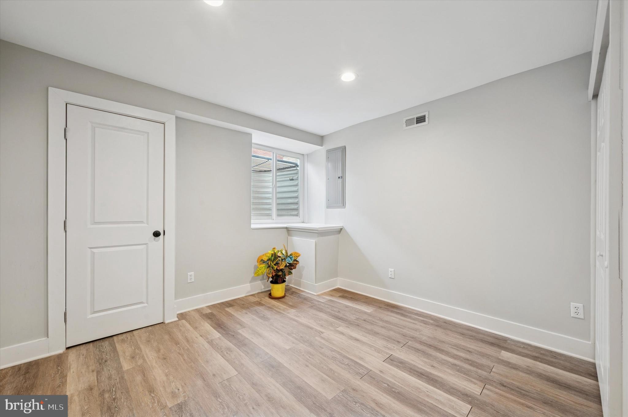 PHILADELPHIA (SOUTH) - Residential