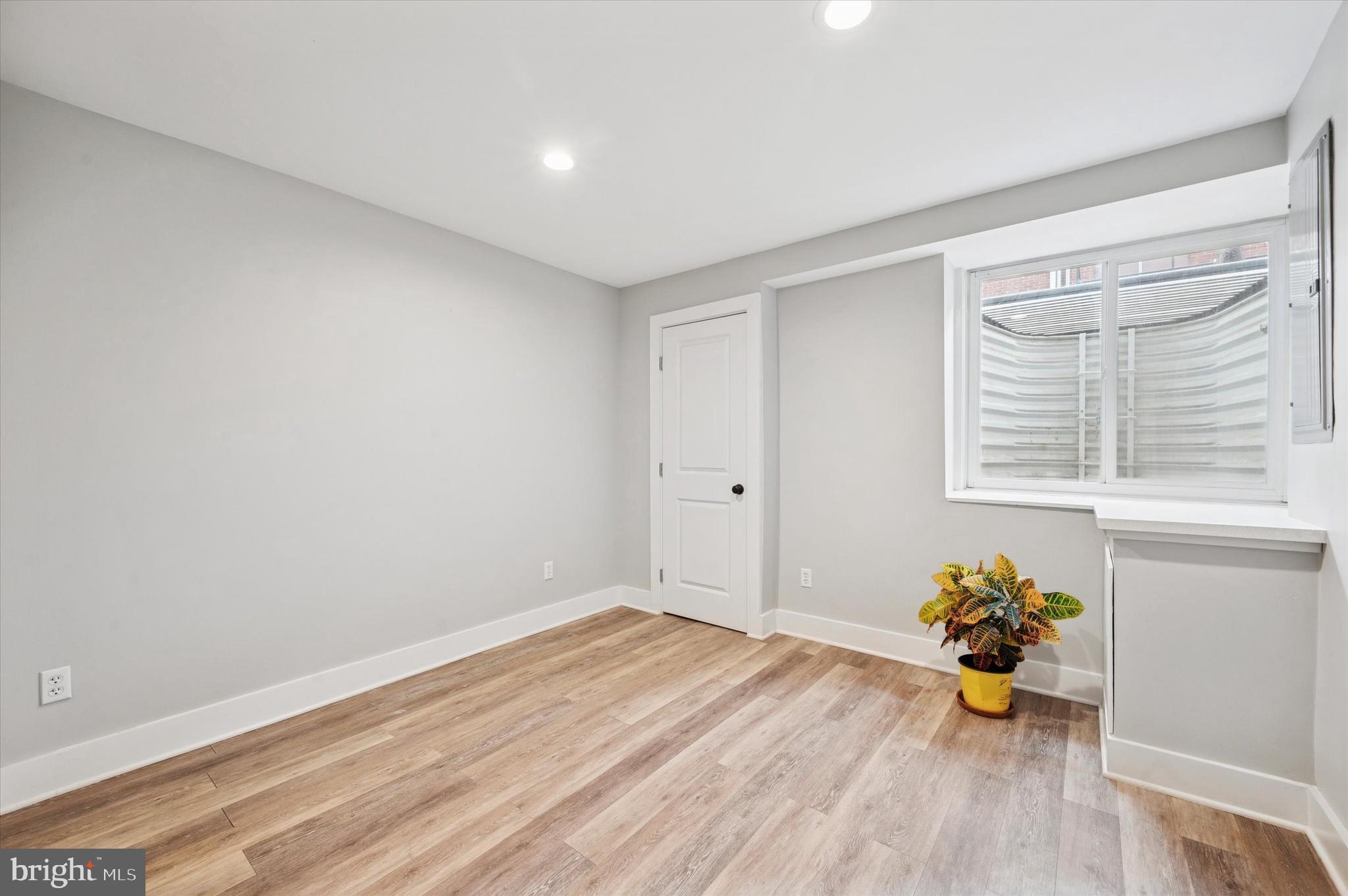 PHILADELPHIA (SOUTH) - Residential