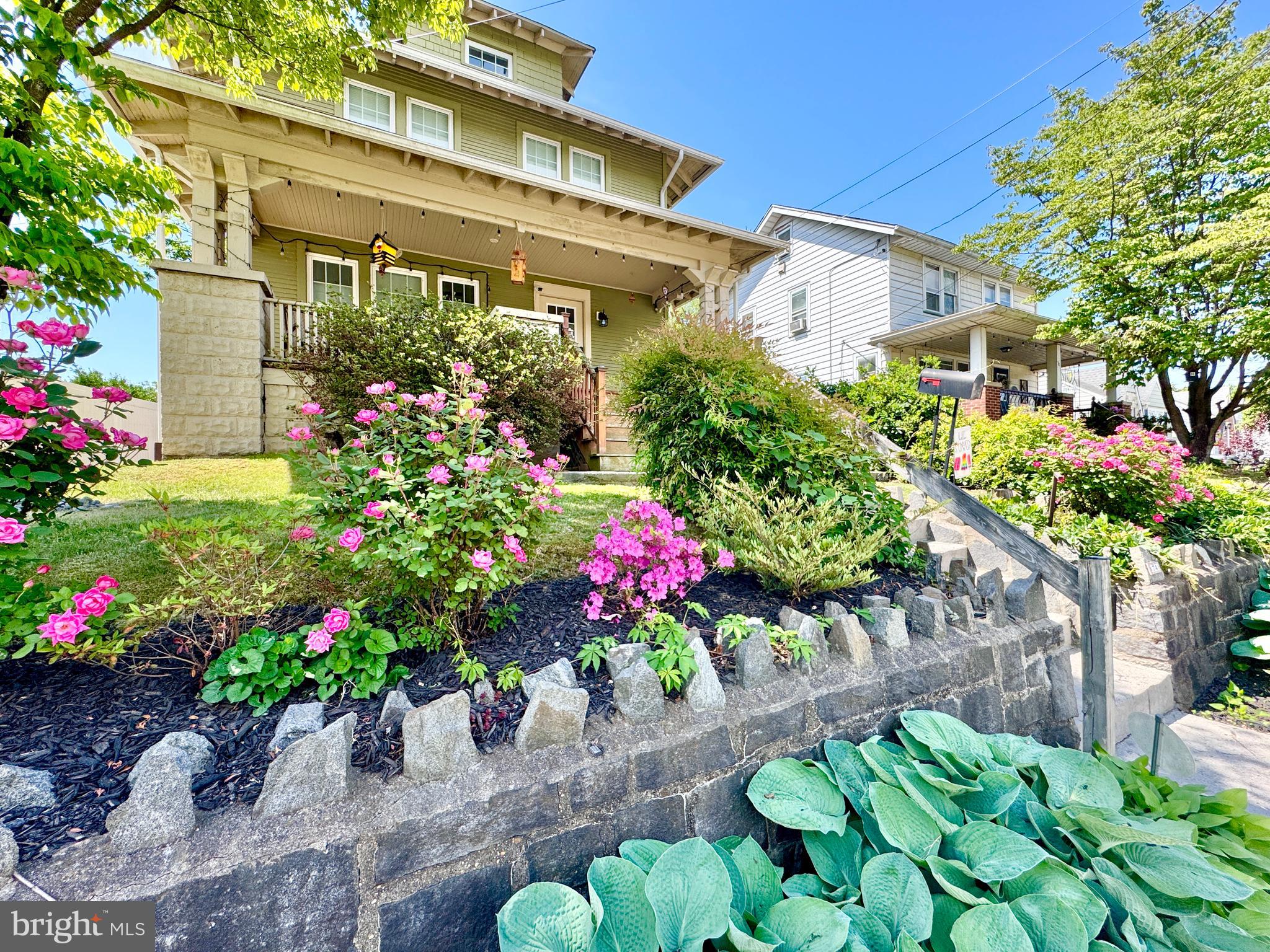 74 E BUCKINGHAM AVENUE