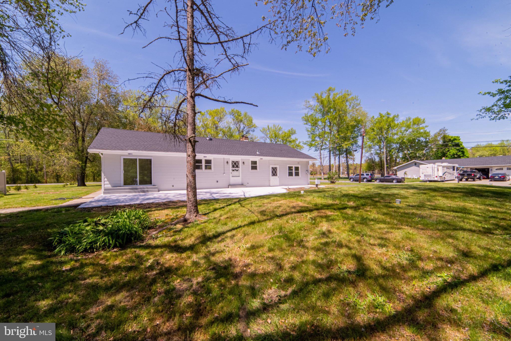 236 CEDAR AVENUE