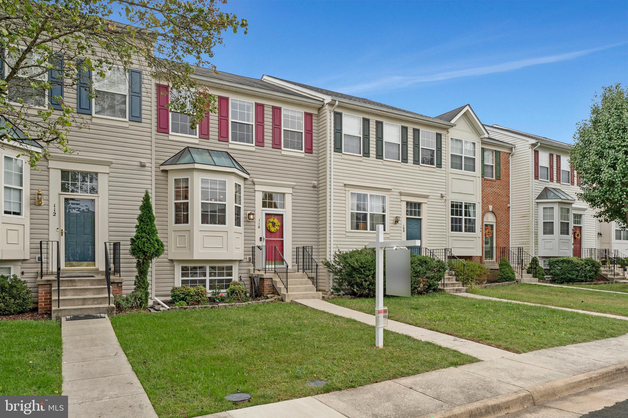 110 SPENCER TERRACE SE