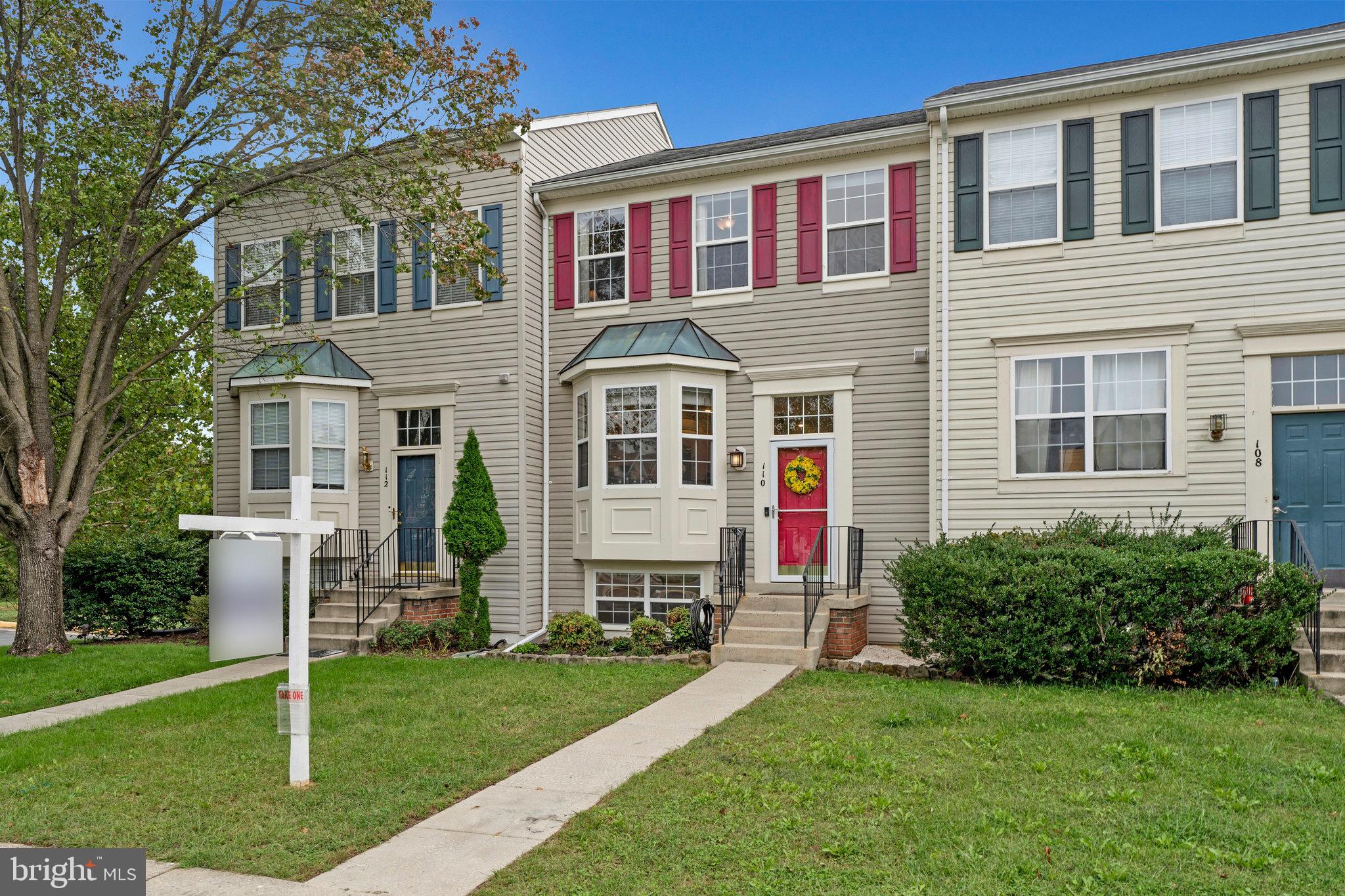 110 SPENCER TERRACE SE
