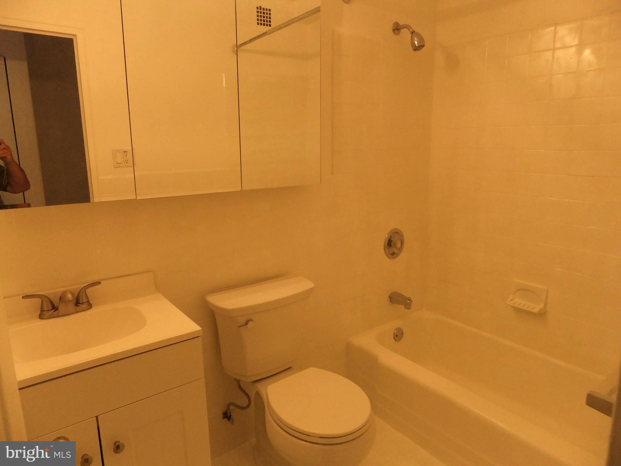 OAK HILL - Residential Lease