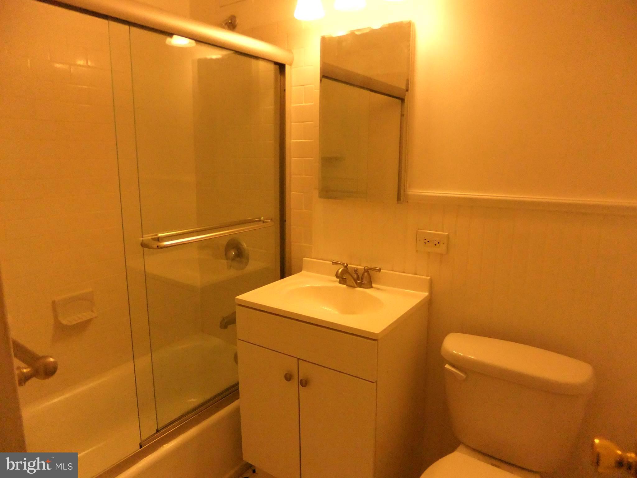 OAK HILL - Residential Lease