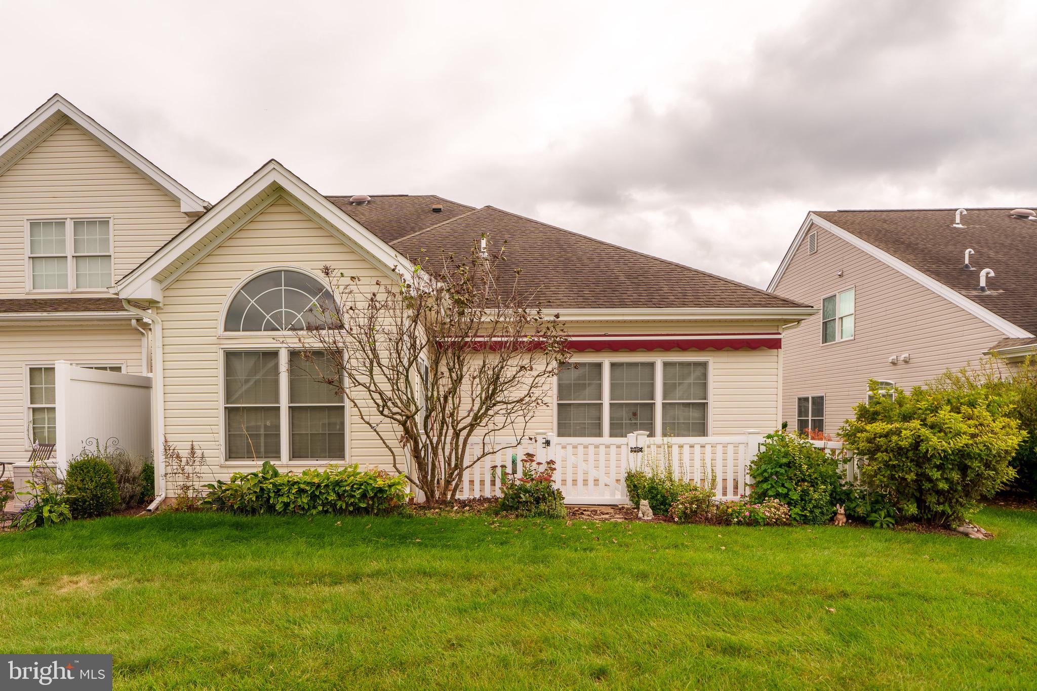 HIGHLANDS AT GLENMOO - Residential