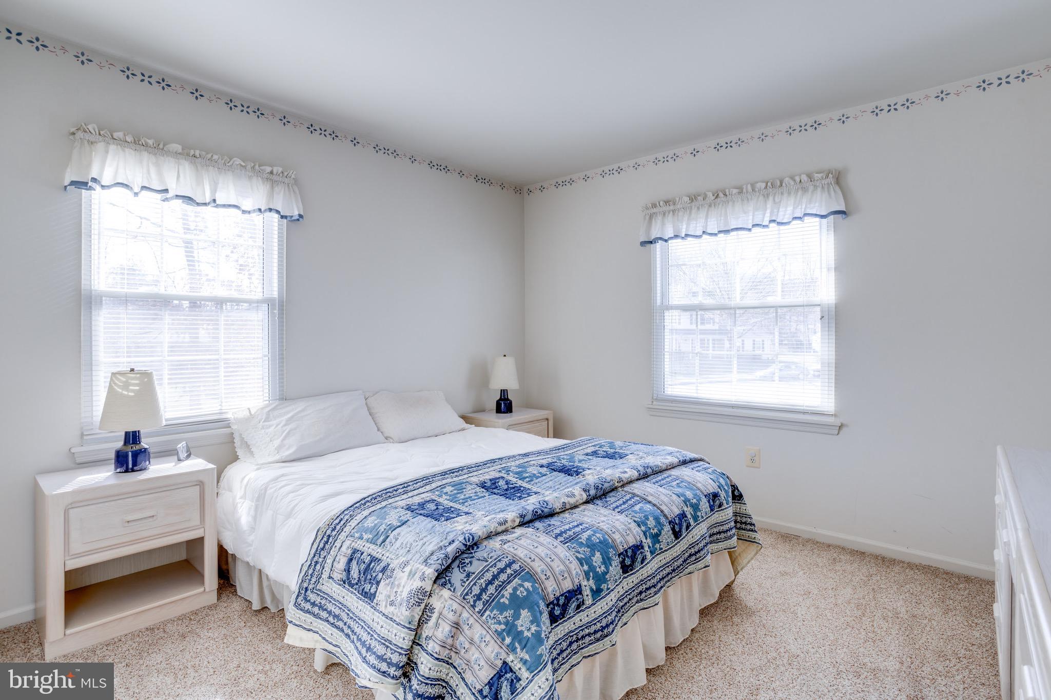 LAKEWOOD HILLS - Residential