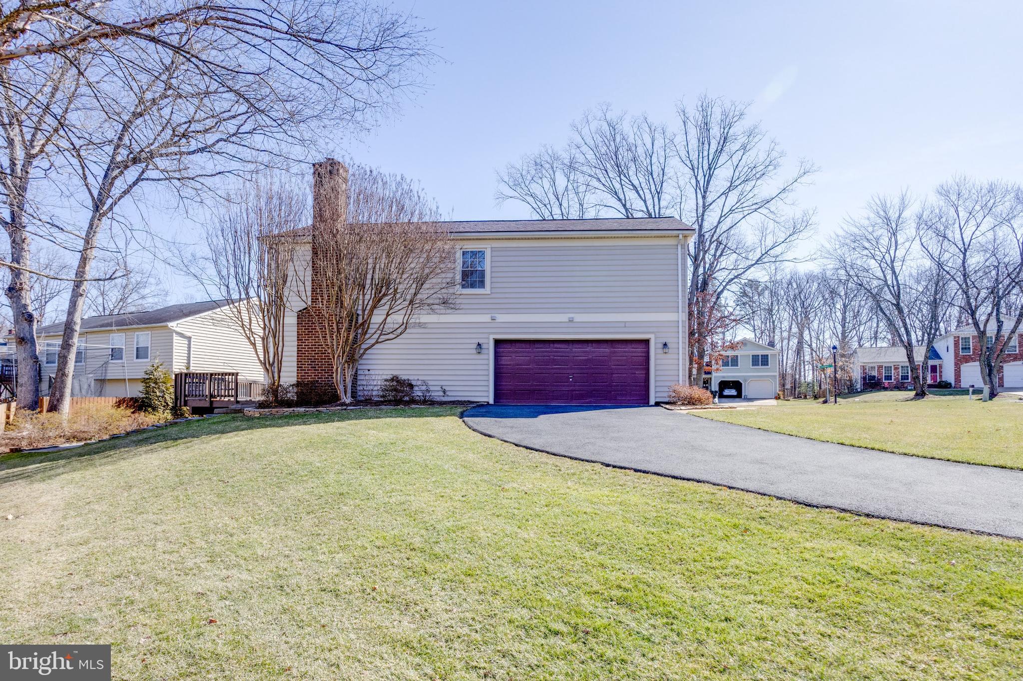 LAKEWOOD HILLS - Residential