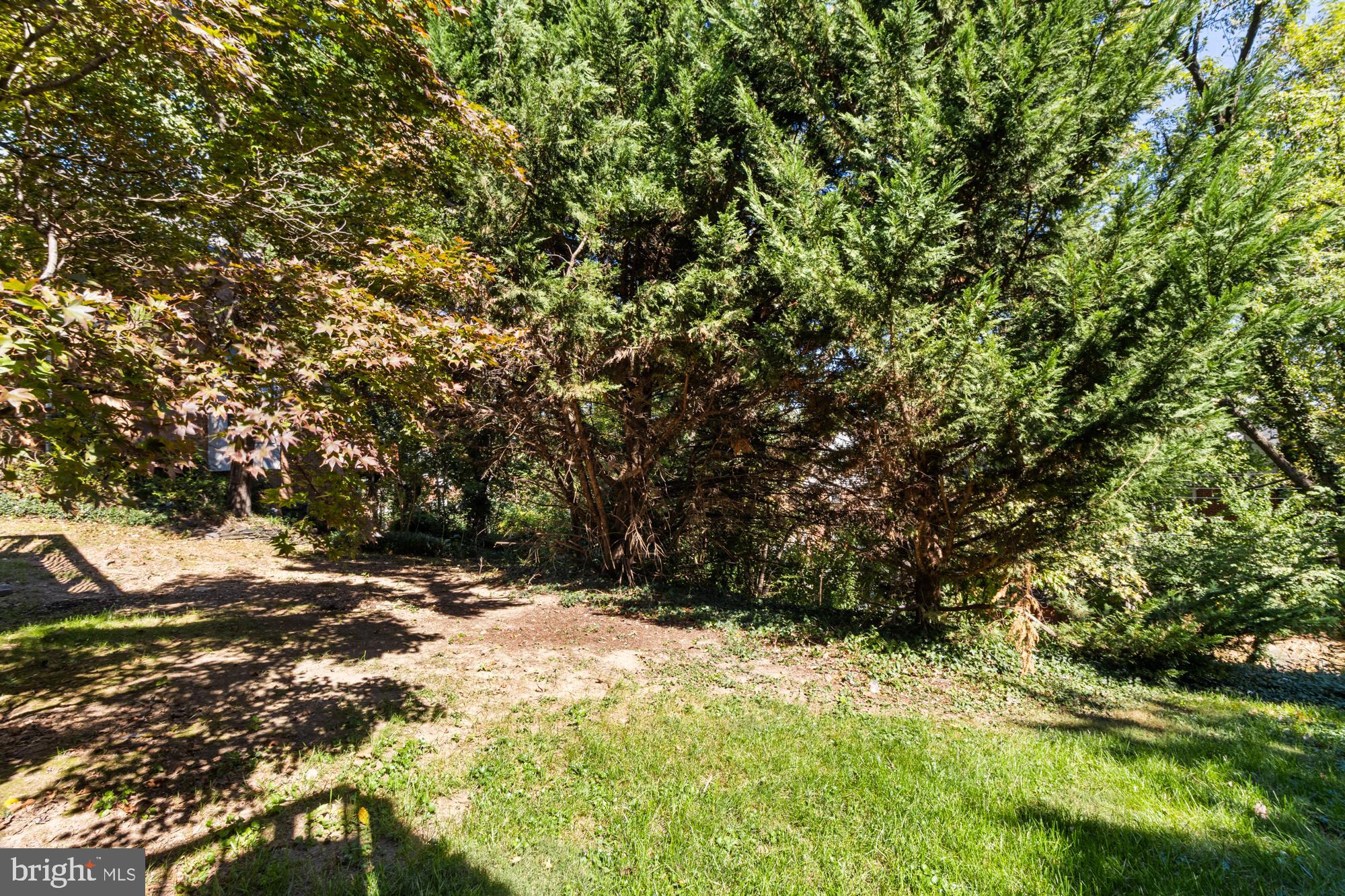 DARTMOUTH GLEN - Residential