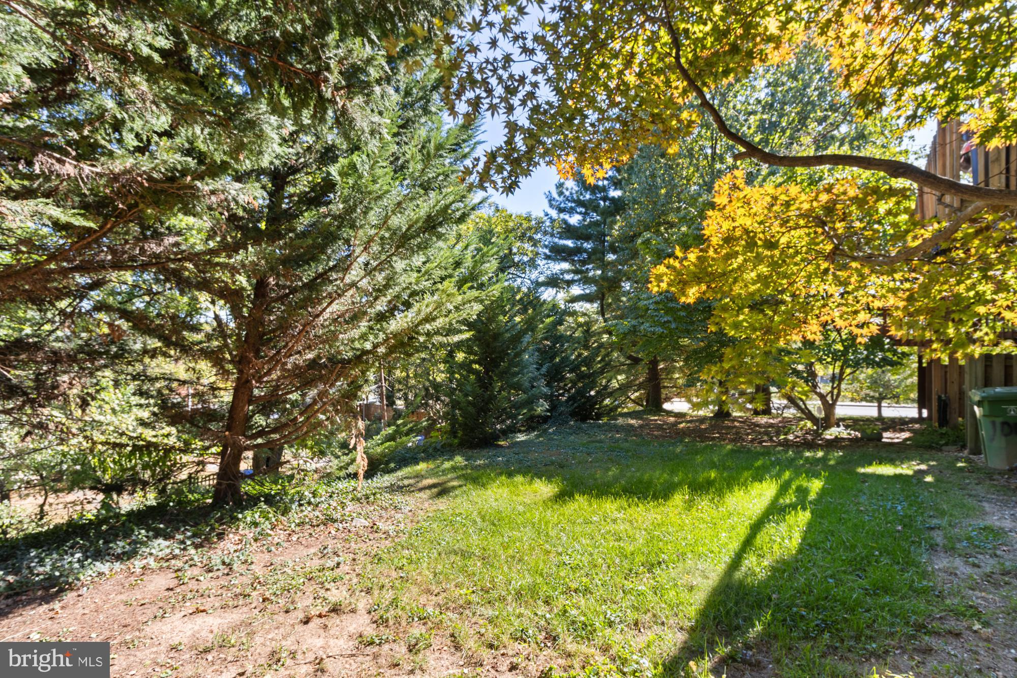 DARTMOUTH GLEN - Residential