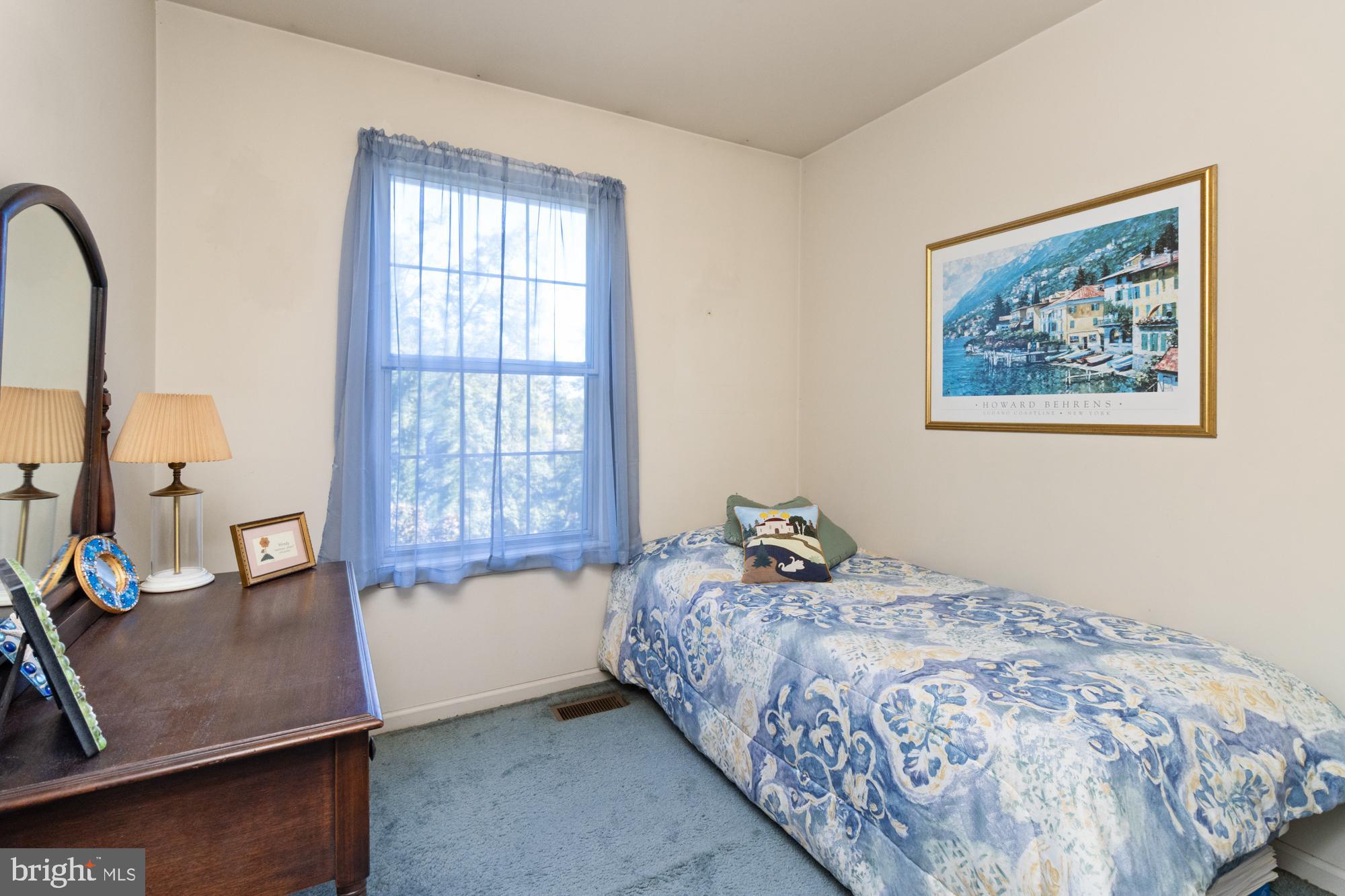 DARTMOUTH GLEN - Residential