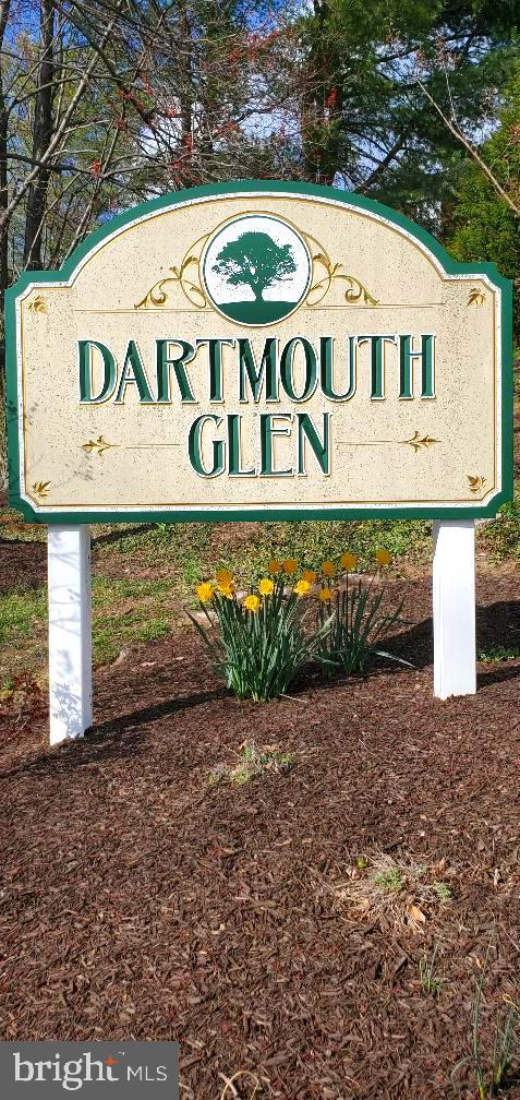DARTMOUTH GLEN - Residential